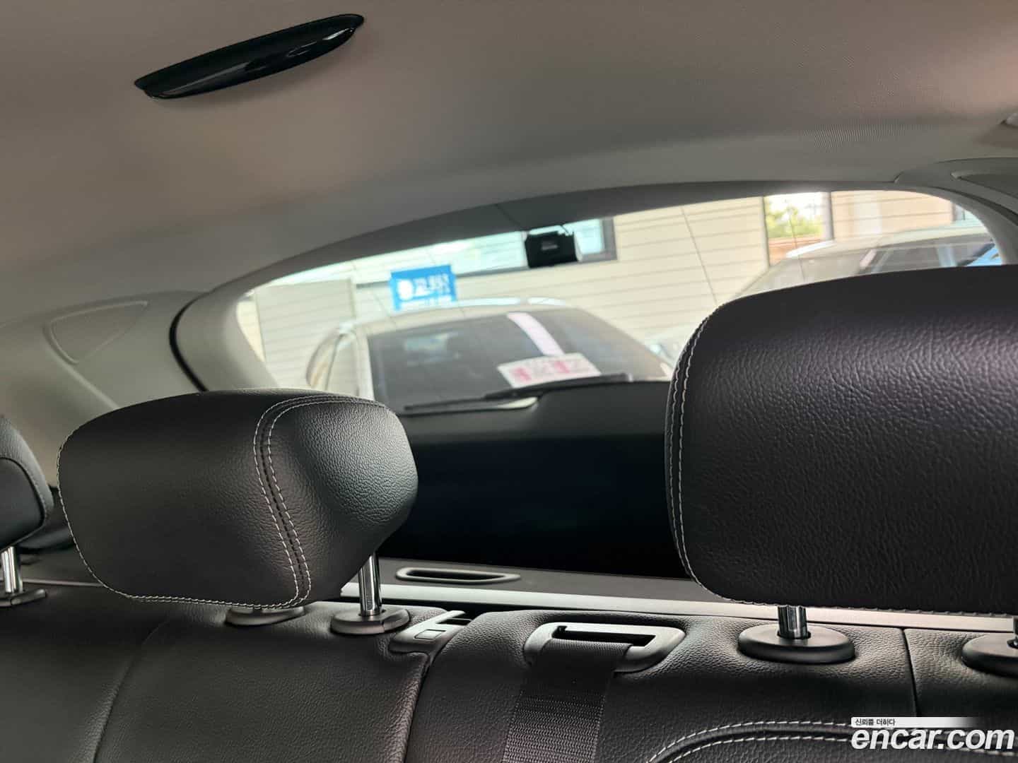 GLC-Class Mercedes-Benz 2018.10-OPTION-021