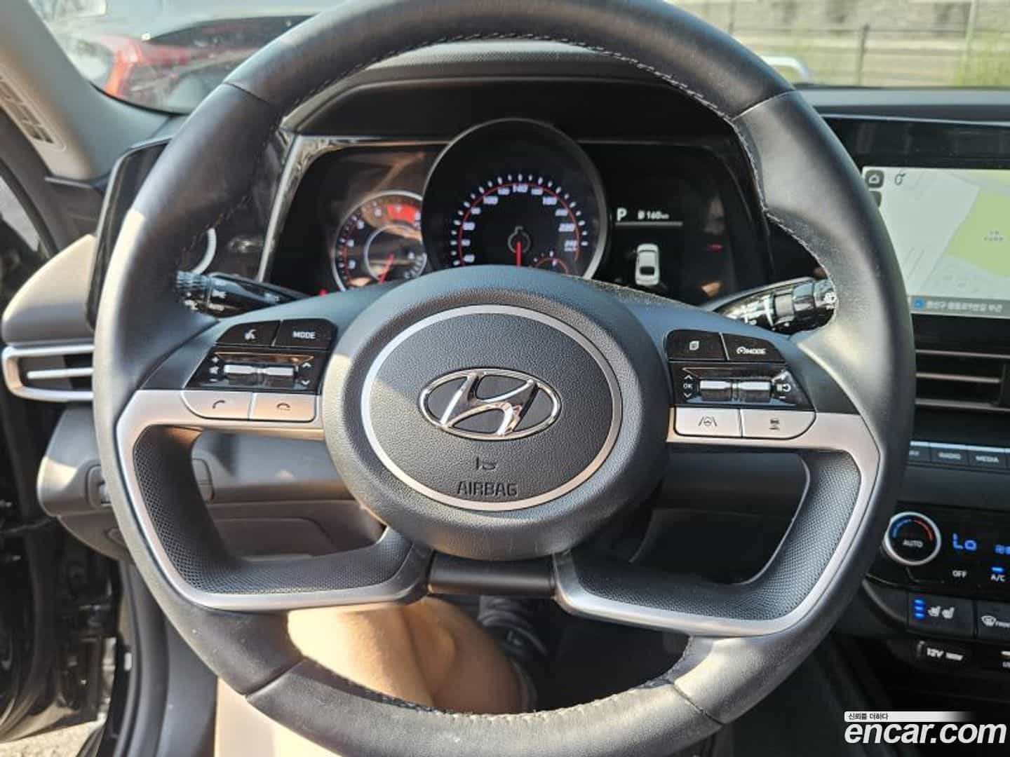 AVANTE Hyundai 2021.11-OPTION-019