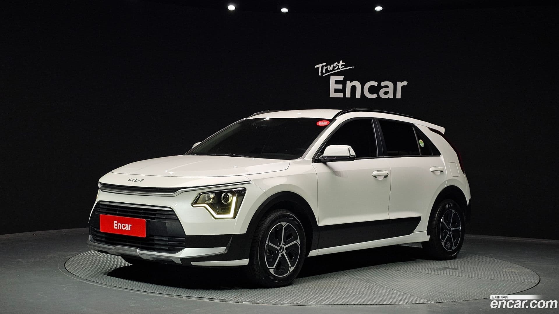 Main__Slider__Photo:Niro Kia 2023.3-0