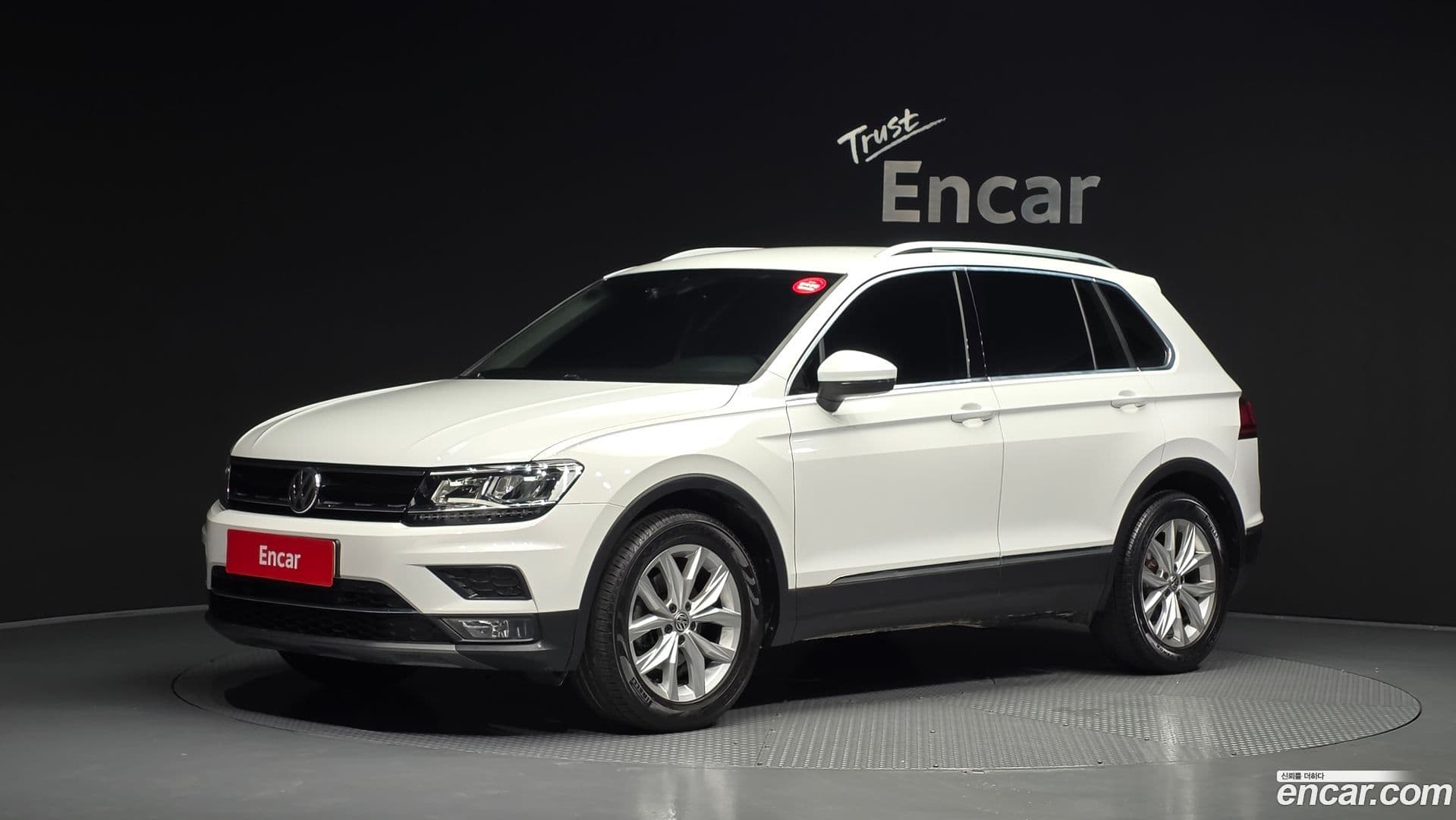 Main__Slider__Photo:Tiguan Volkswagen 2020.0-0