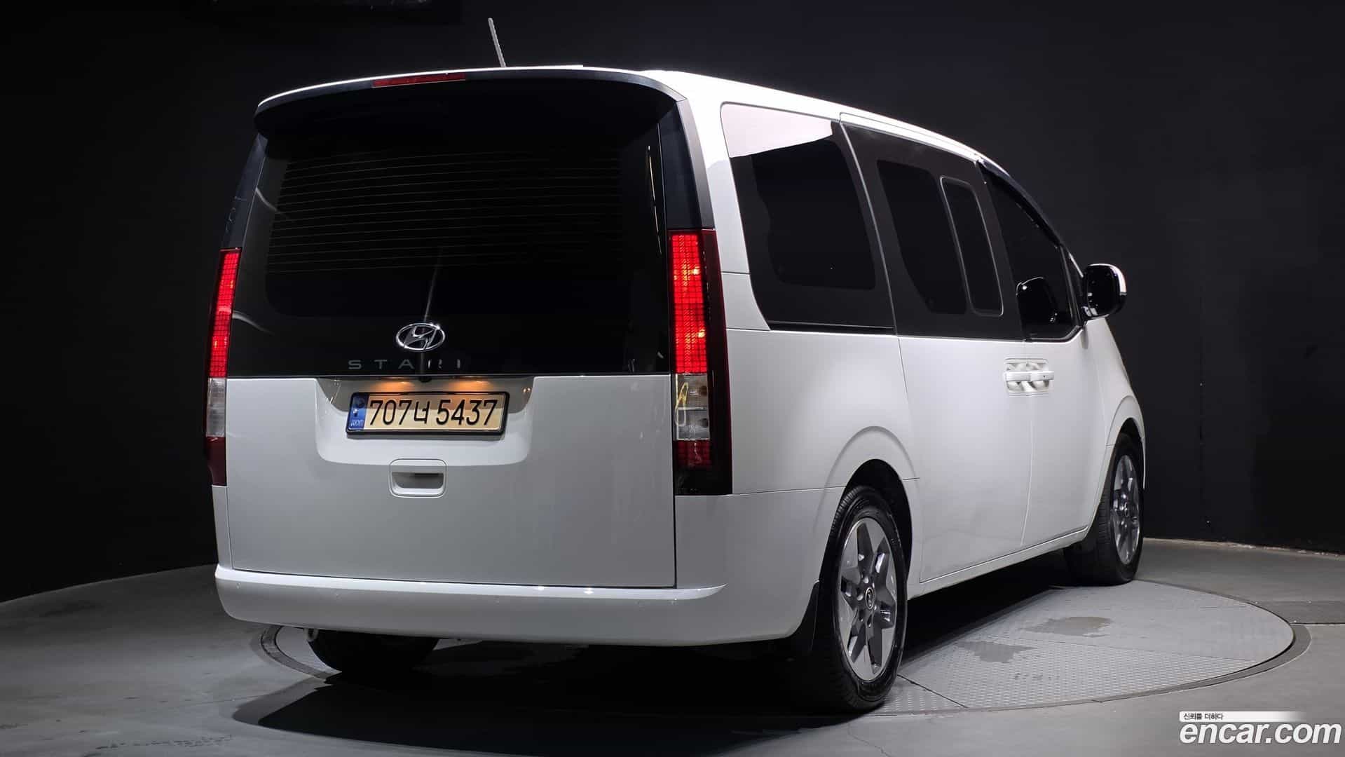 Staria Hyundai 2023.10-OUTER-002