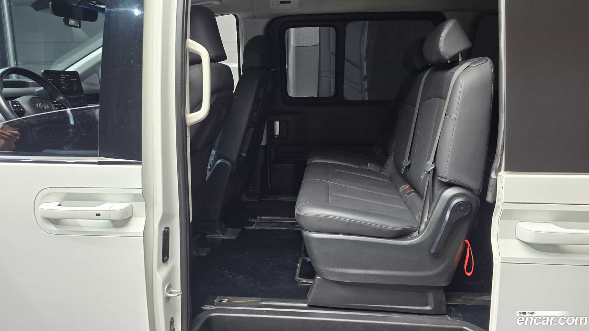 Staria Hyundai 2023.10-OPTION-016