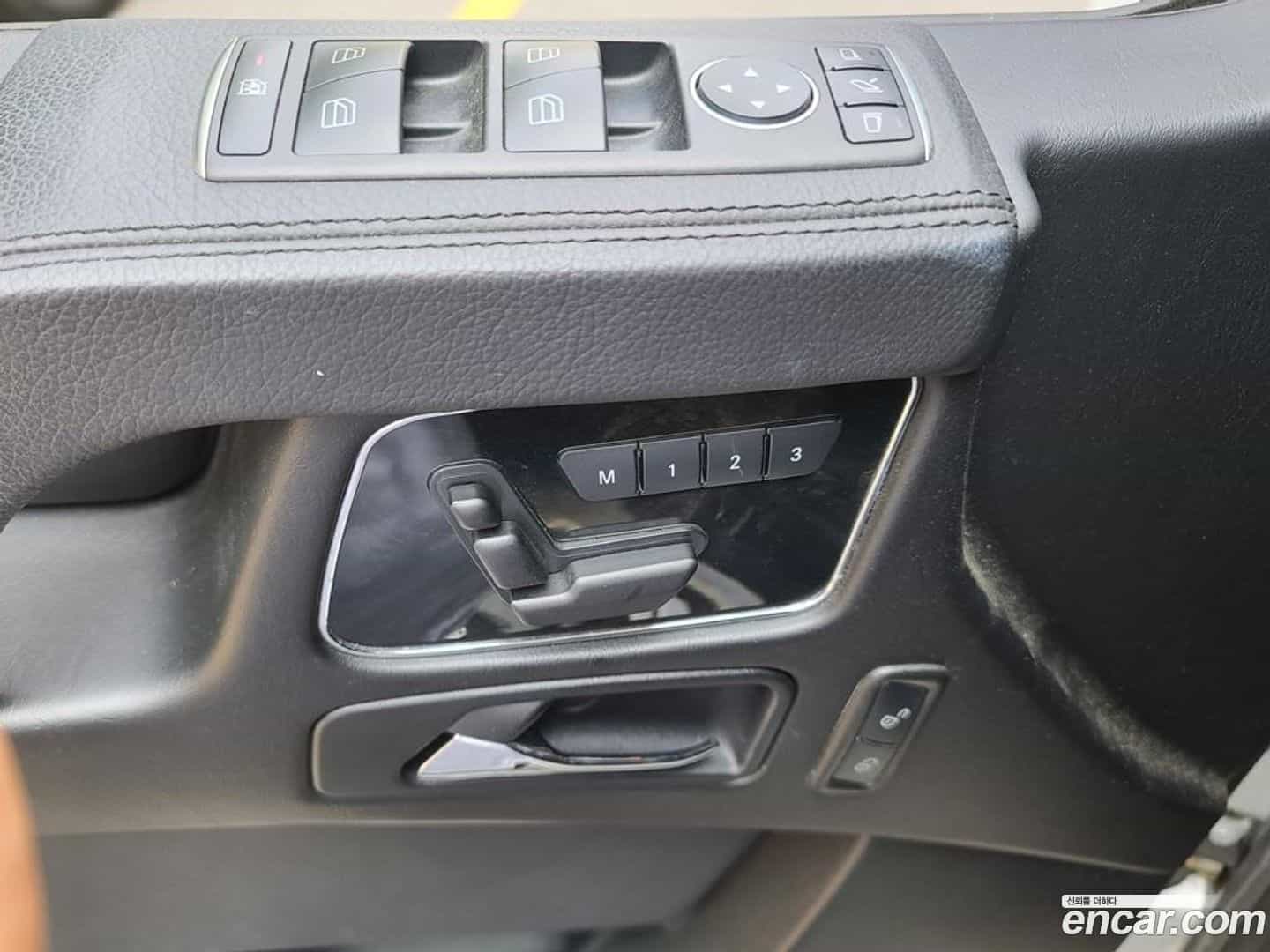 G-Class Mercedes-Benz 2017.10-OPTION-017