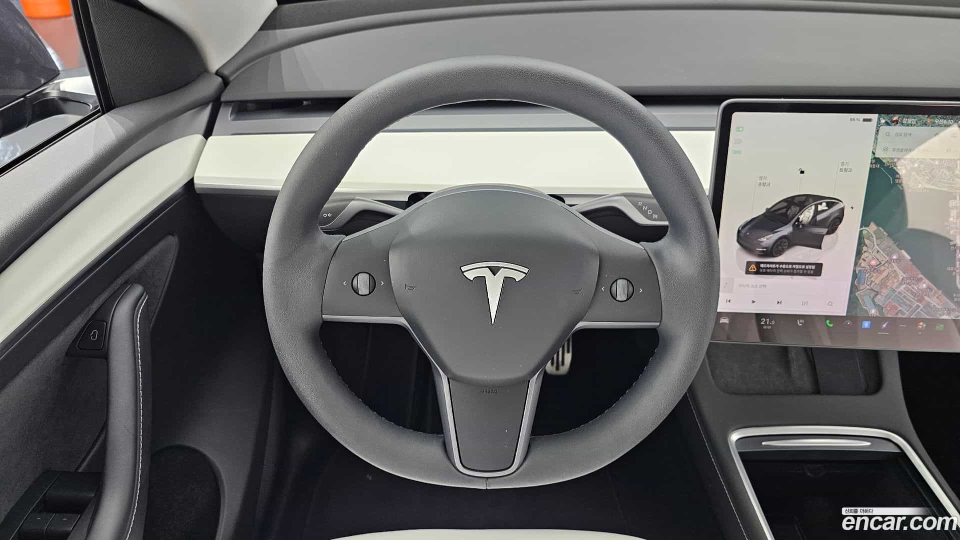 Model Y Tesla 2023.10-OPTION-017
