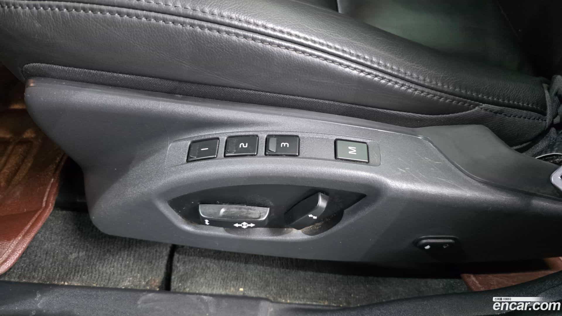 XC60 Volvo 2016.0-OPTION-023