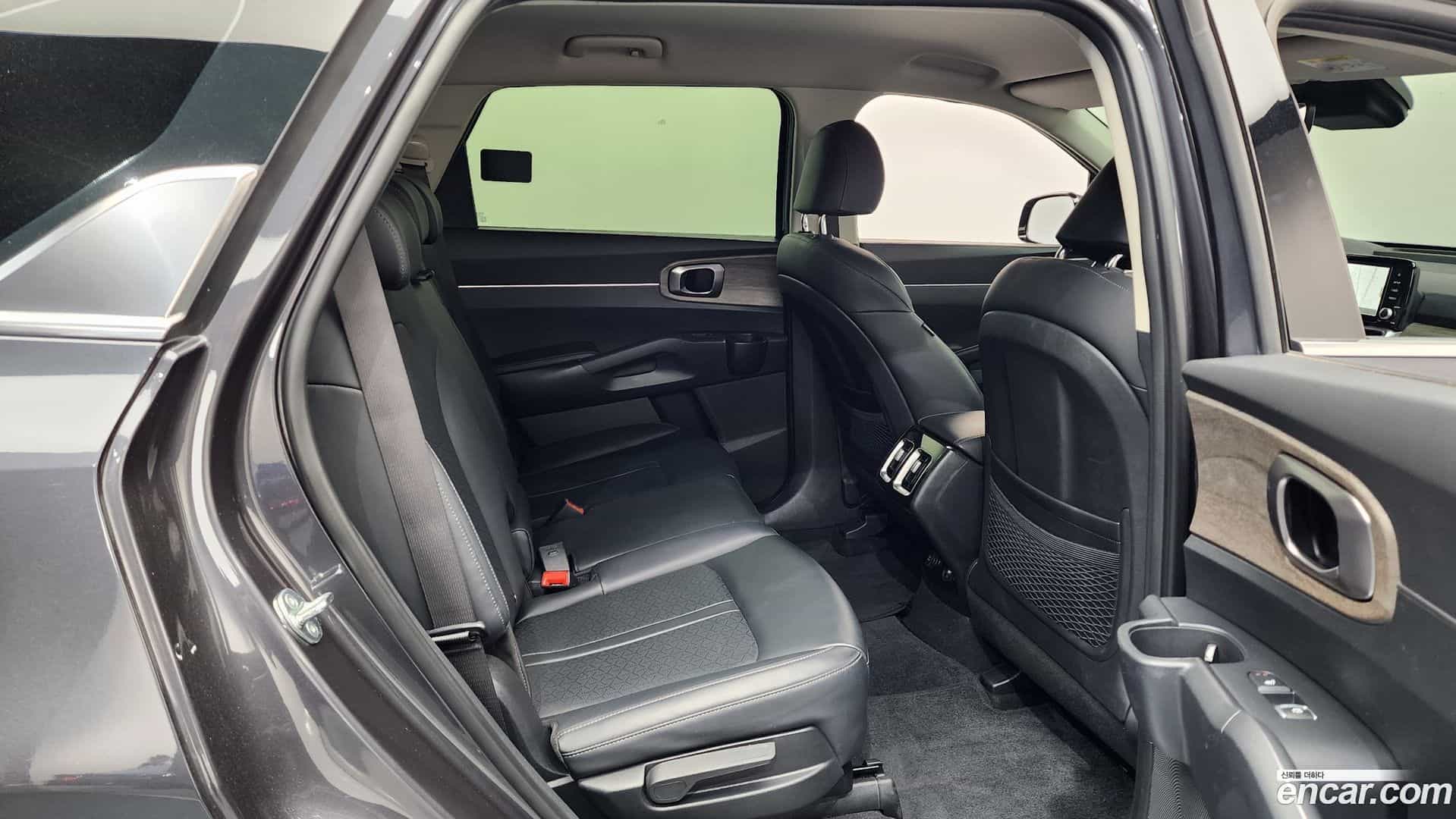 Sorento Kia 2023.4-OPTION-015
