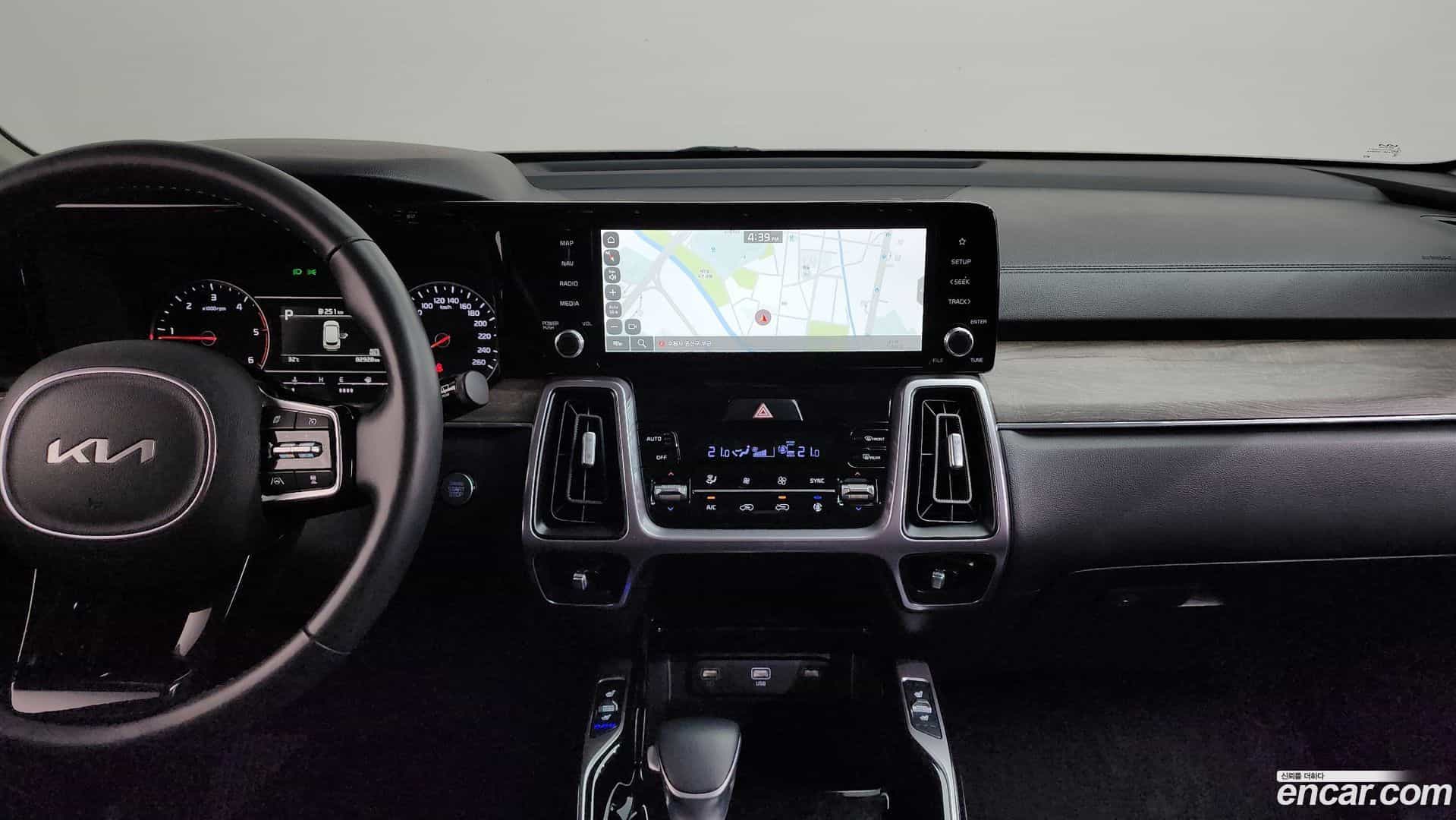 Sorento Kia 2023.4-OPTION-017