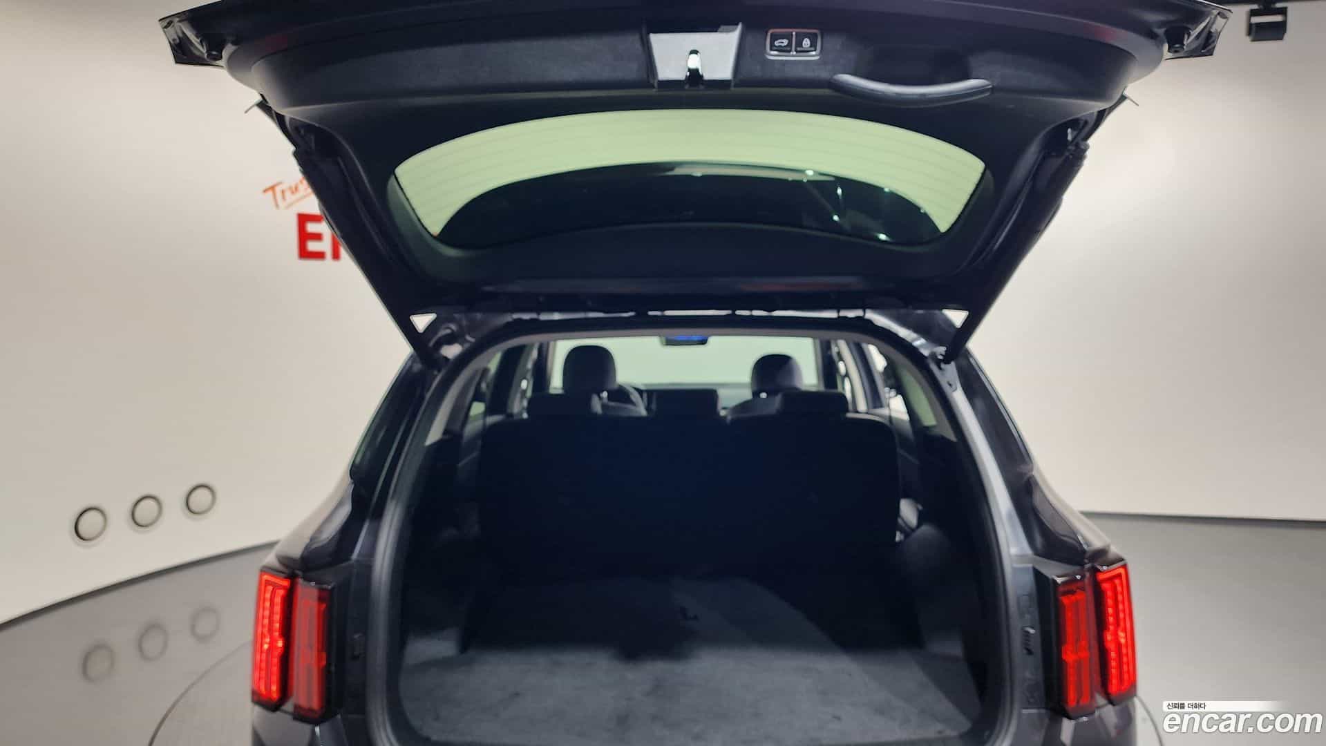 Sorento Kia 2023.4-OPTION-024