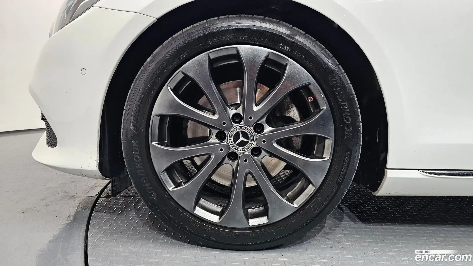 E-Class Mercedes-Benz 2016.7-OUTER-005