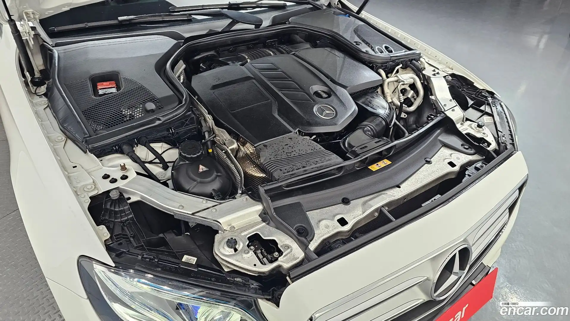 E-Class Mercedes-Benz 2016.7-OUTER-006