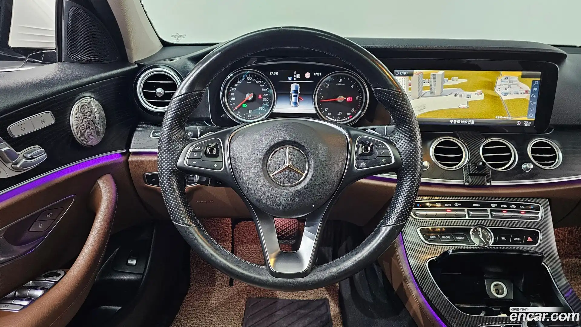 E-Class Mercedes-Benz 2016.7-OPTION-016