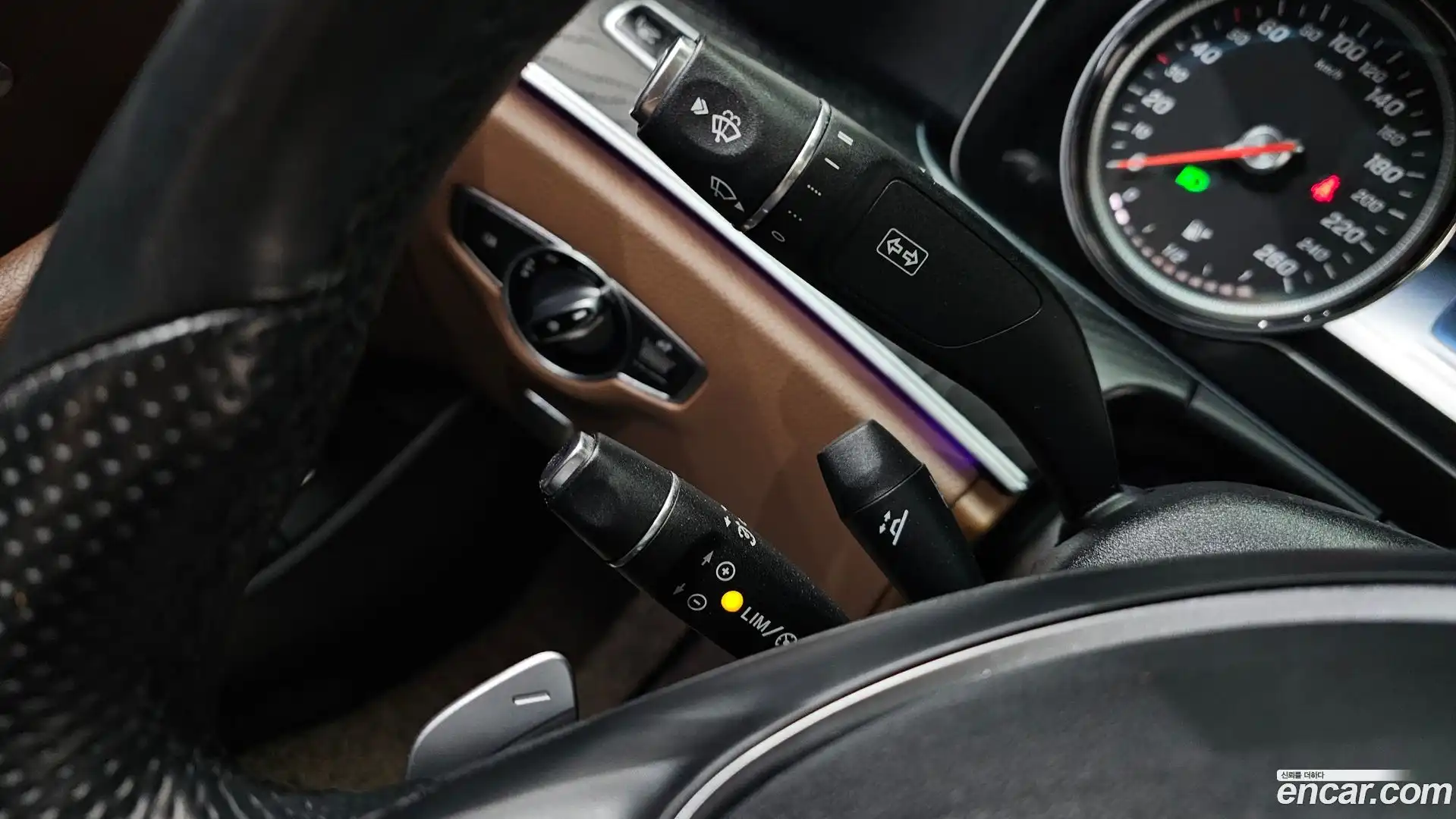 E-Class Mercedes-Benz 2016.7-OPTION-022