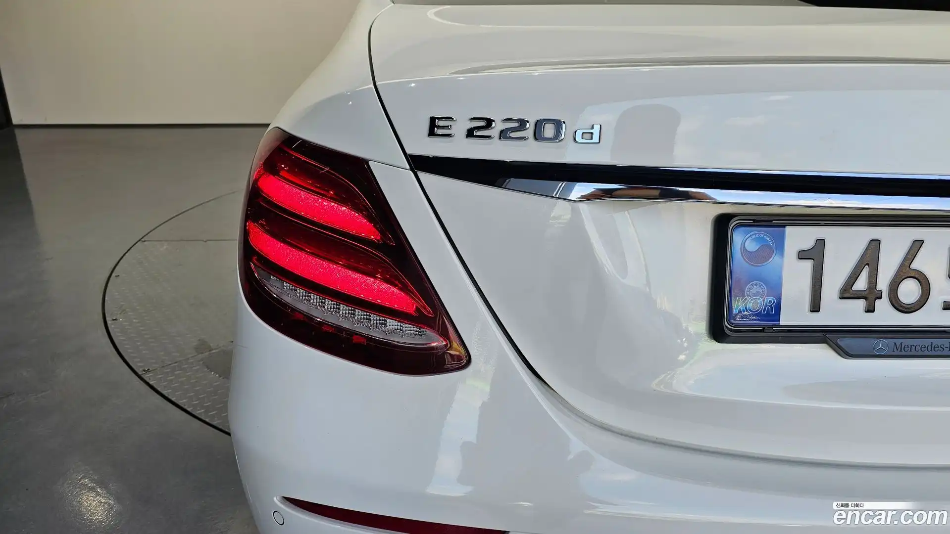 E-Class Mercedes-Benz 2016.7-OUTER-033