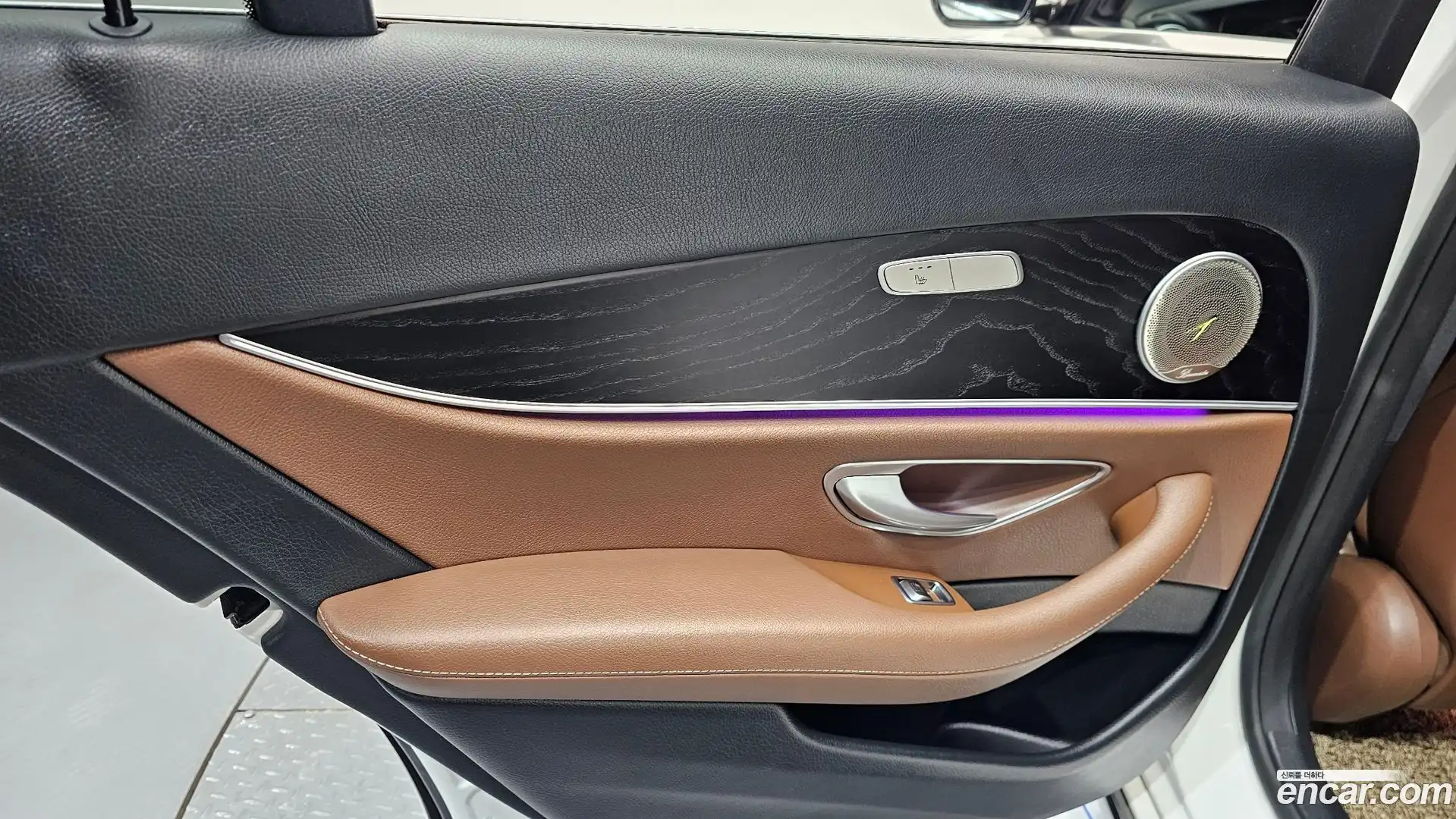 E-Class Mercedes-Benz 2016.7-INNER-035