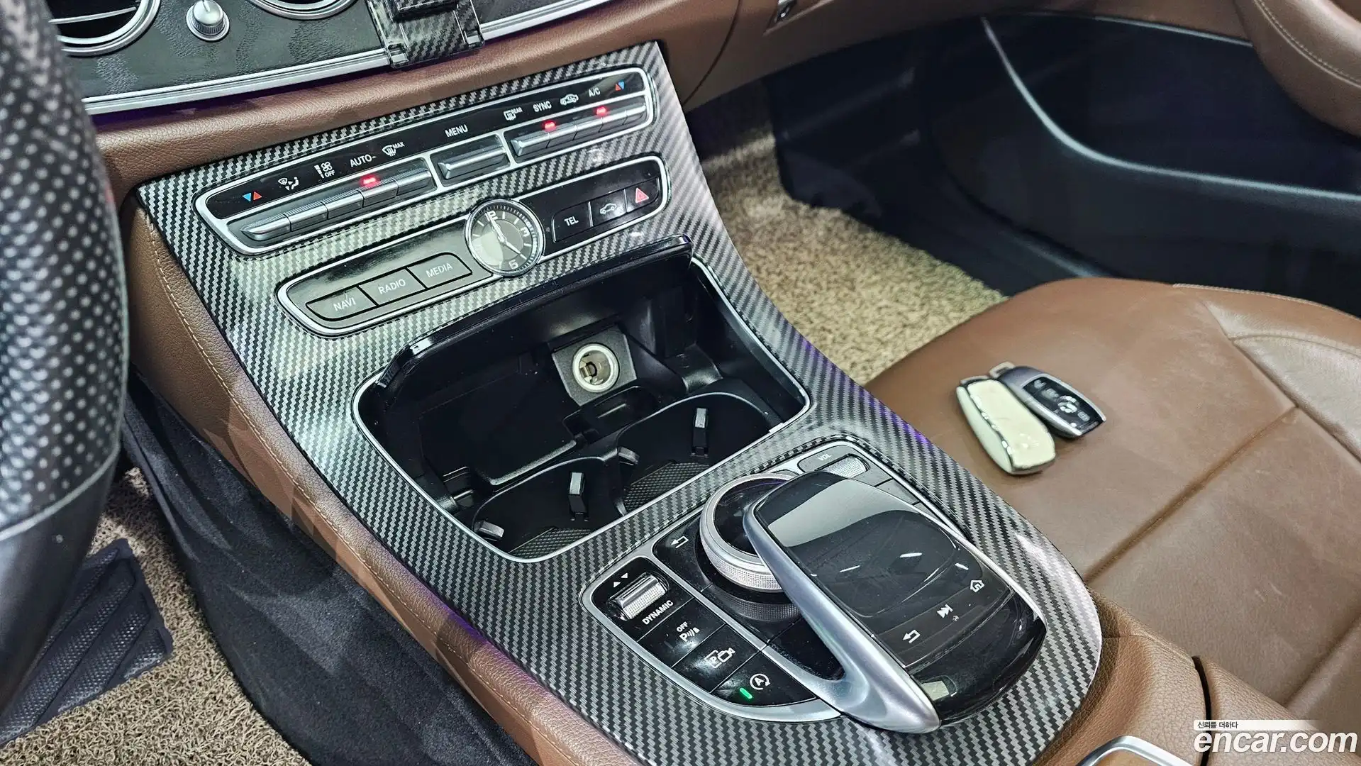 E-Class Mercedes-Benz 2016.7-OPTION-040