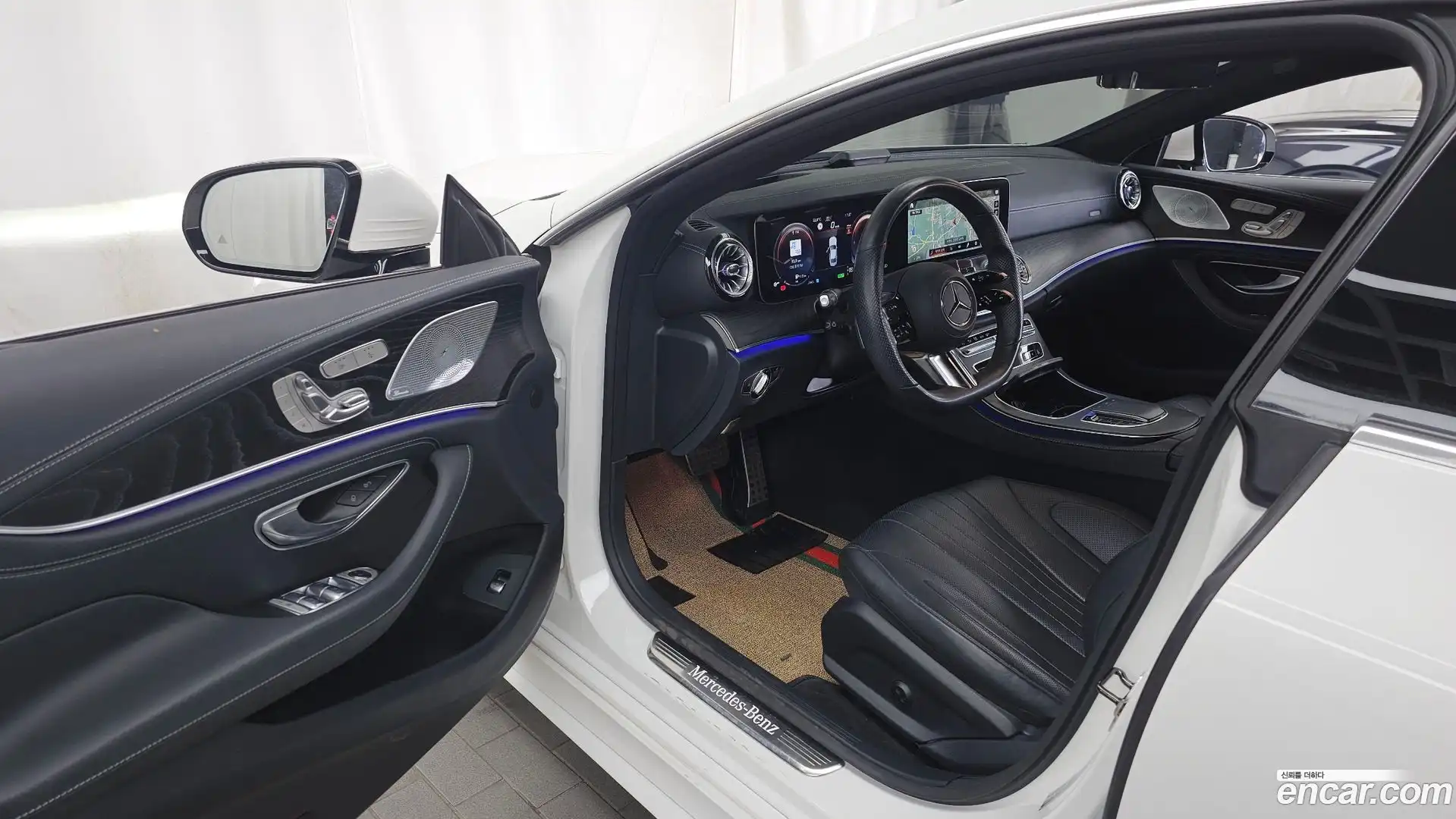 CLS-Class Mercedes-Benz 2022.5-INNER-010