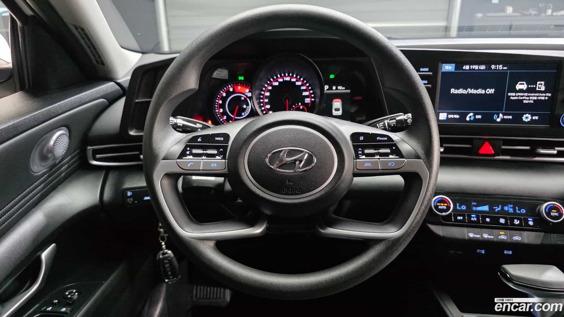 AVANTE Hyundai 2023.2-OPTION-016