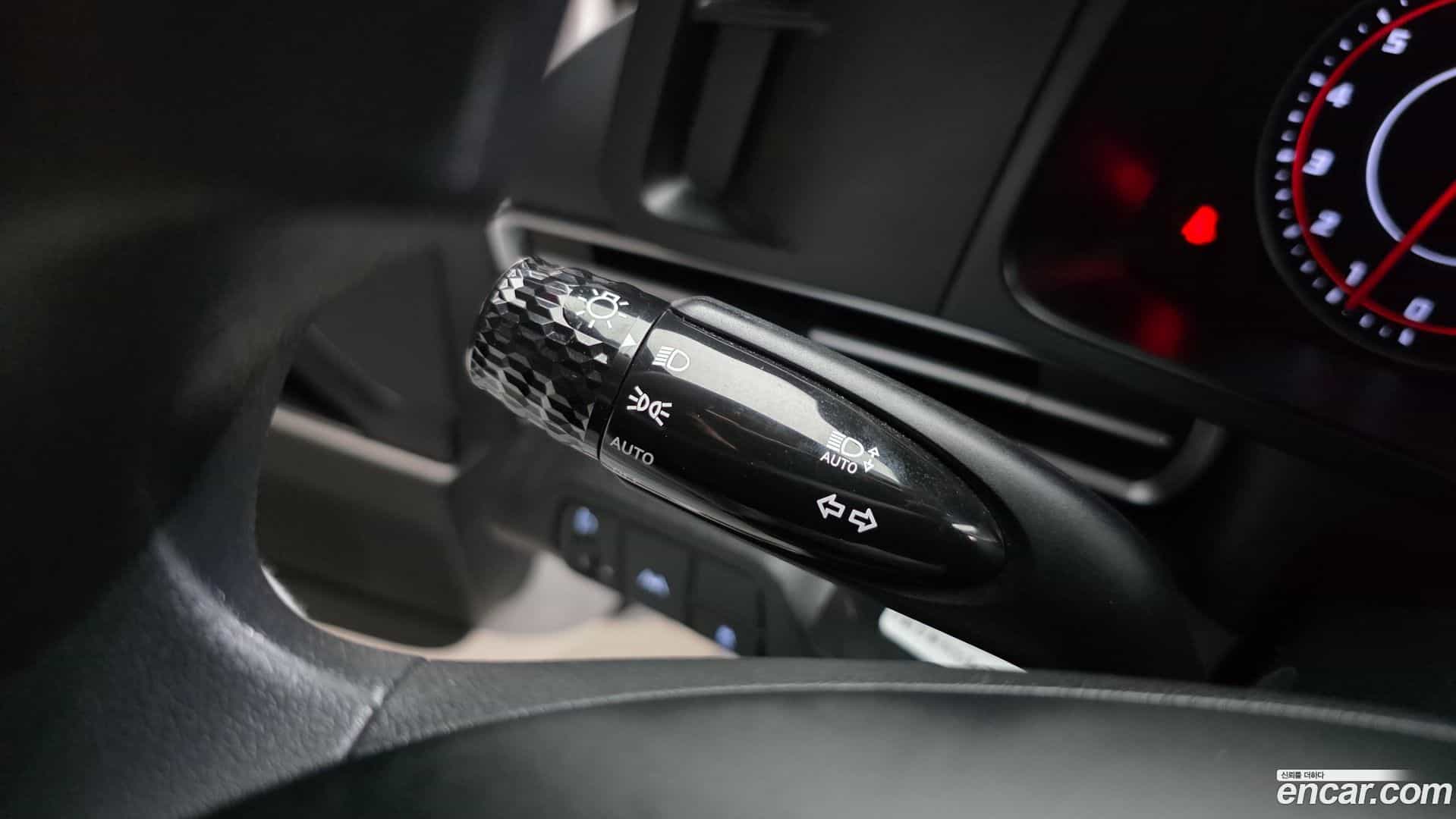AVANTE Hyundai 2023.2-OPTION-019