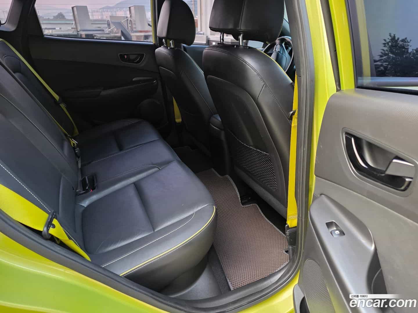 Kona Hyundai 2018.2-INNER-010