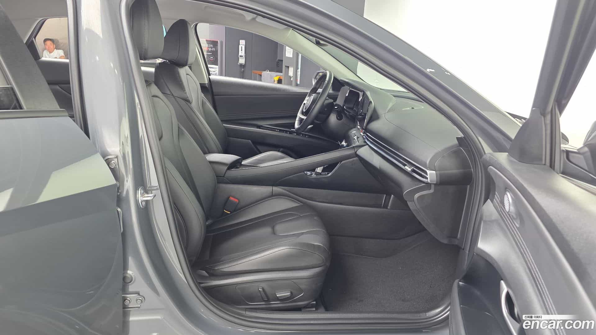 AVANTE Hyundai 2025.5-OPTION-015