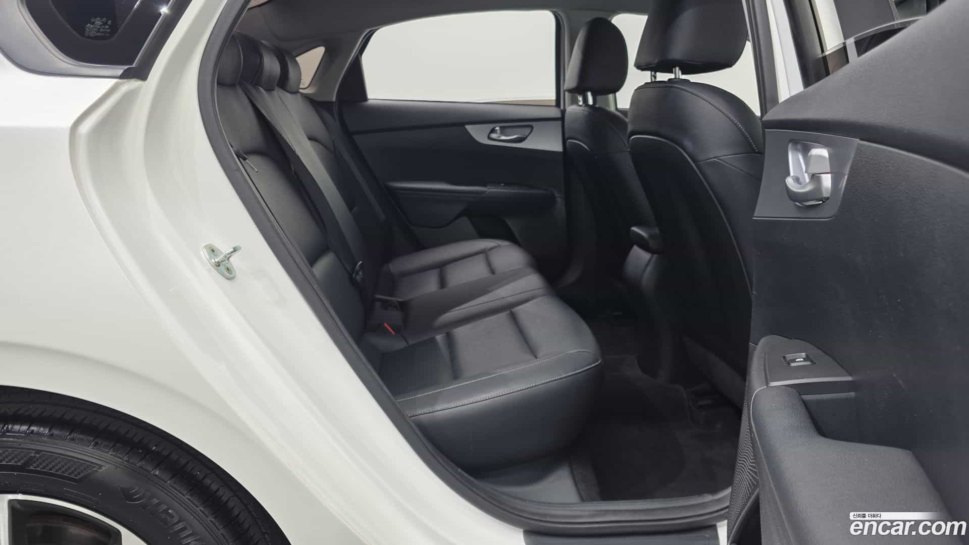 K3 Kia 2022.6-OPTION-015