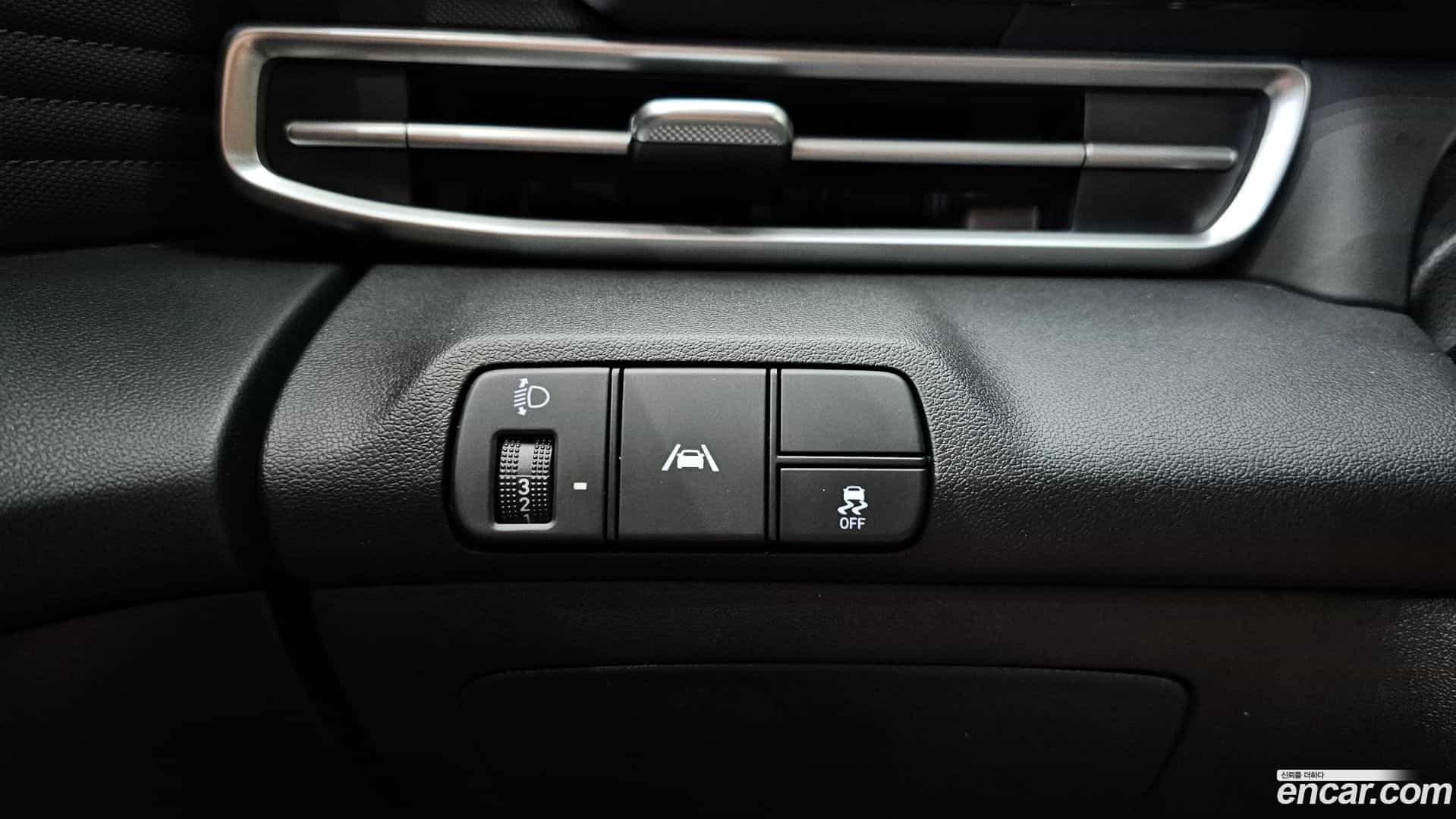 AVANTE Hyundai 2021.5-OPTION-022
