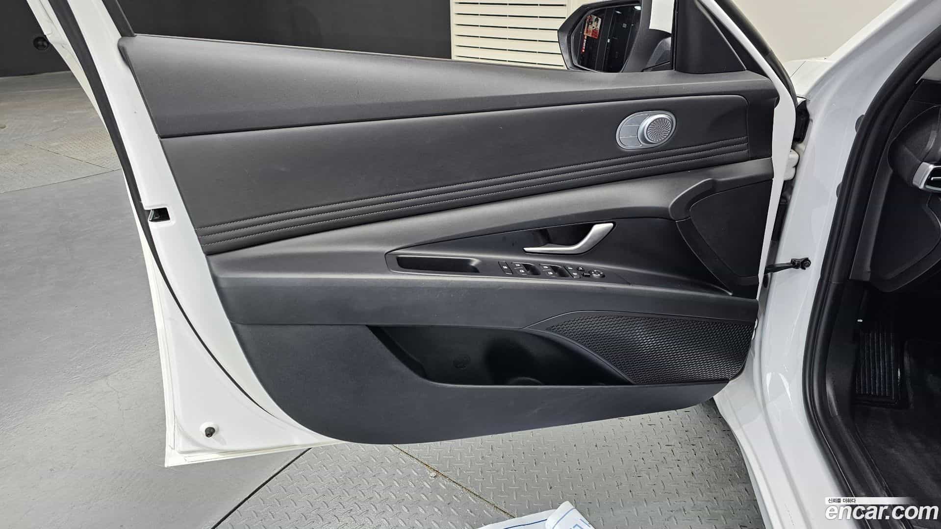 AVANTE Hyundai 2021.5-INNER-034