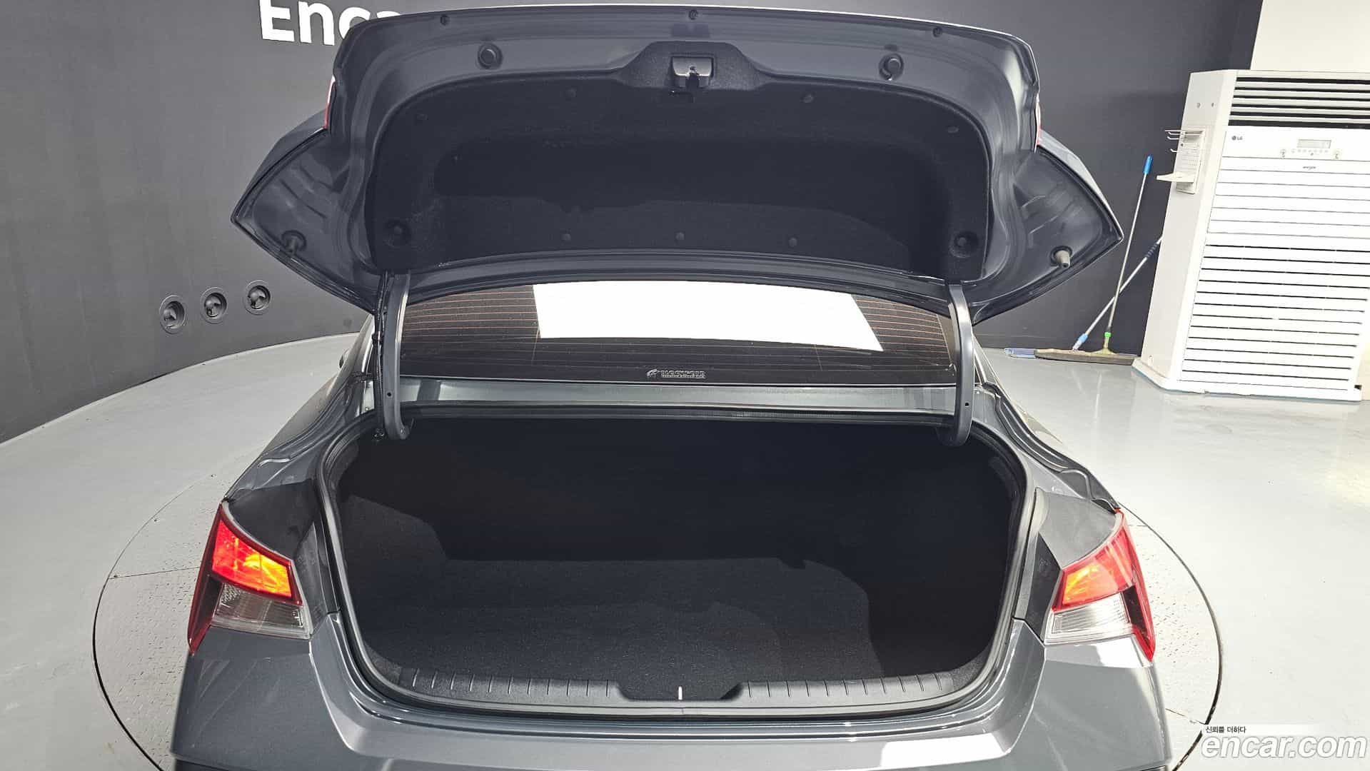 AVANTE Hyundai 2024.10-OPTION-023