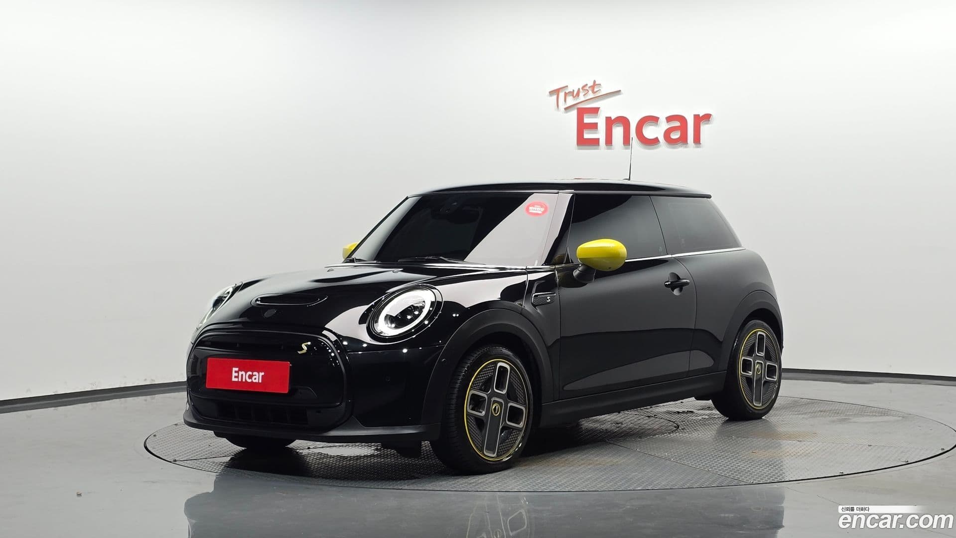 Main__Slider__Photo:Cooper Mini 2023.5-0