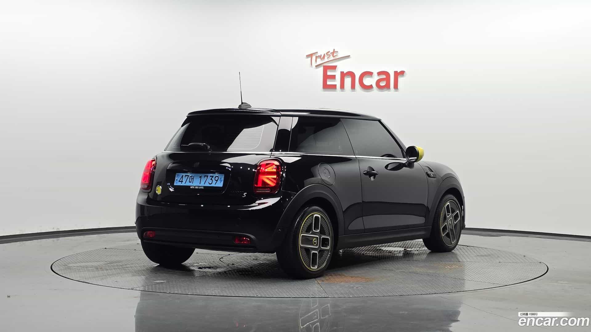 Cooper Mini 2023.5-OUTER-002