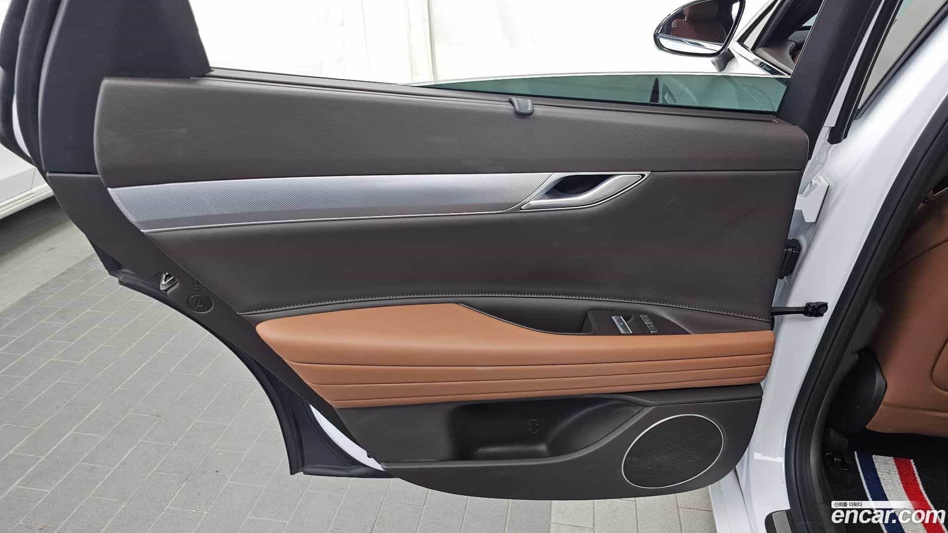 G80 Genesis 2023.5-INNER-035