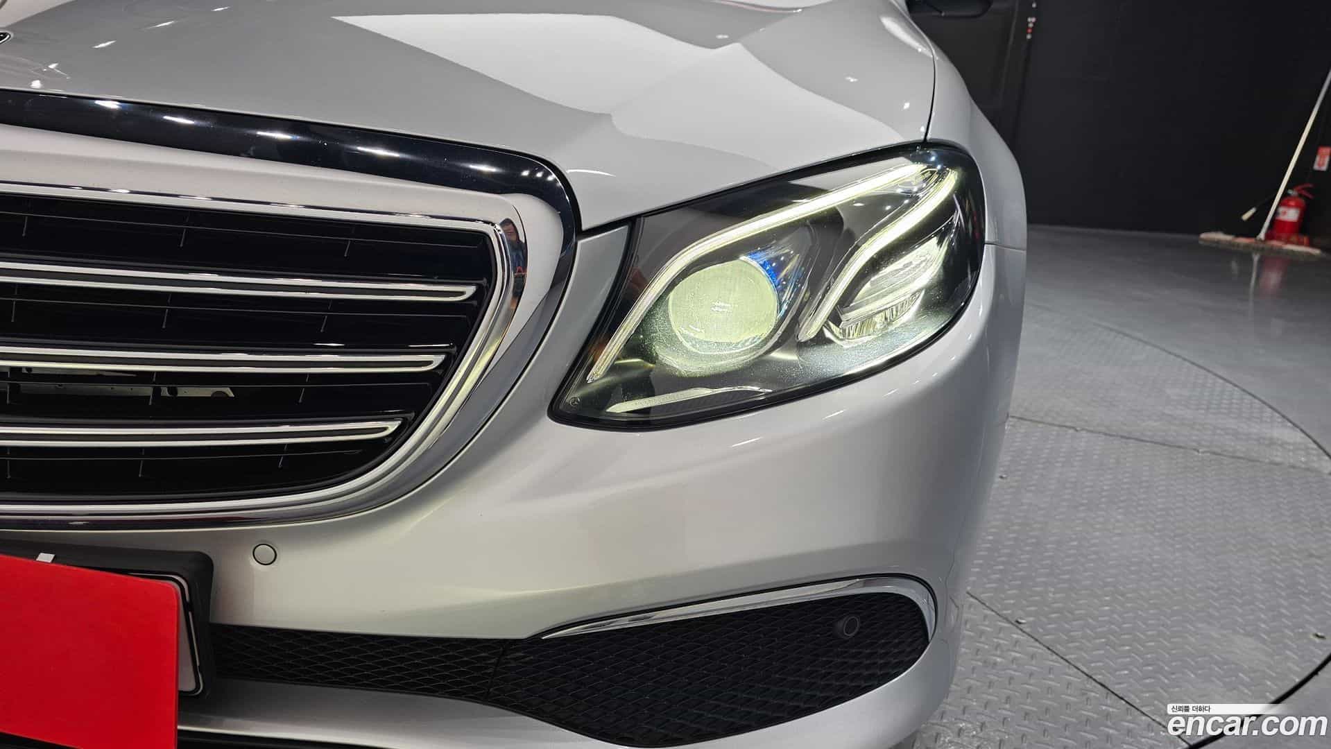 E-Class Mercedes-Benz 2019.6-OUTER-032