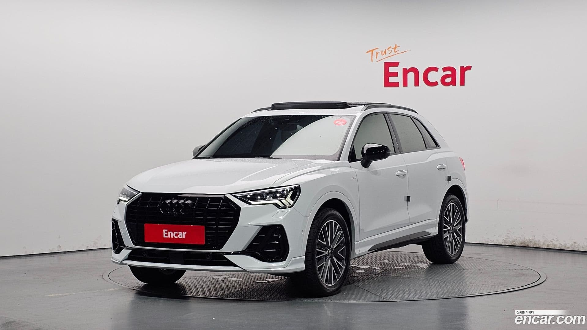 Main__Slider__Photo:Q3 Audi 2025.10-0