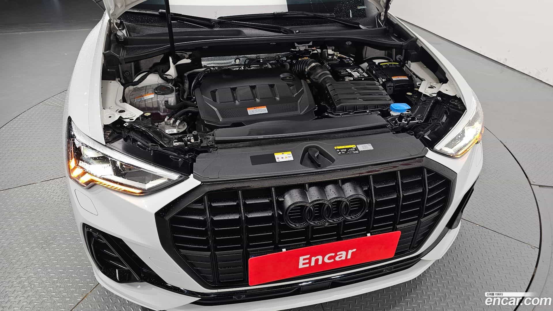 Q3 Audi 2025.10-OUTER-006