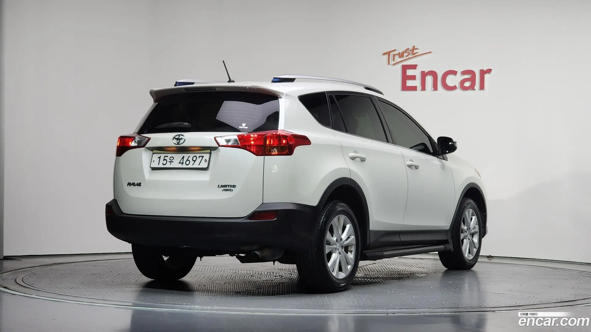 Main__Slider__Photo:RAV4 Toyota 2014.8-1