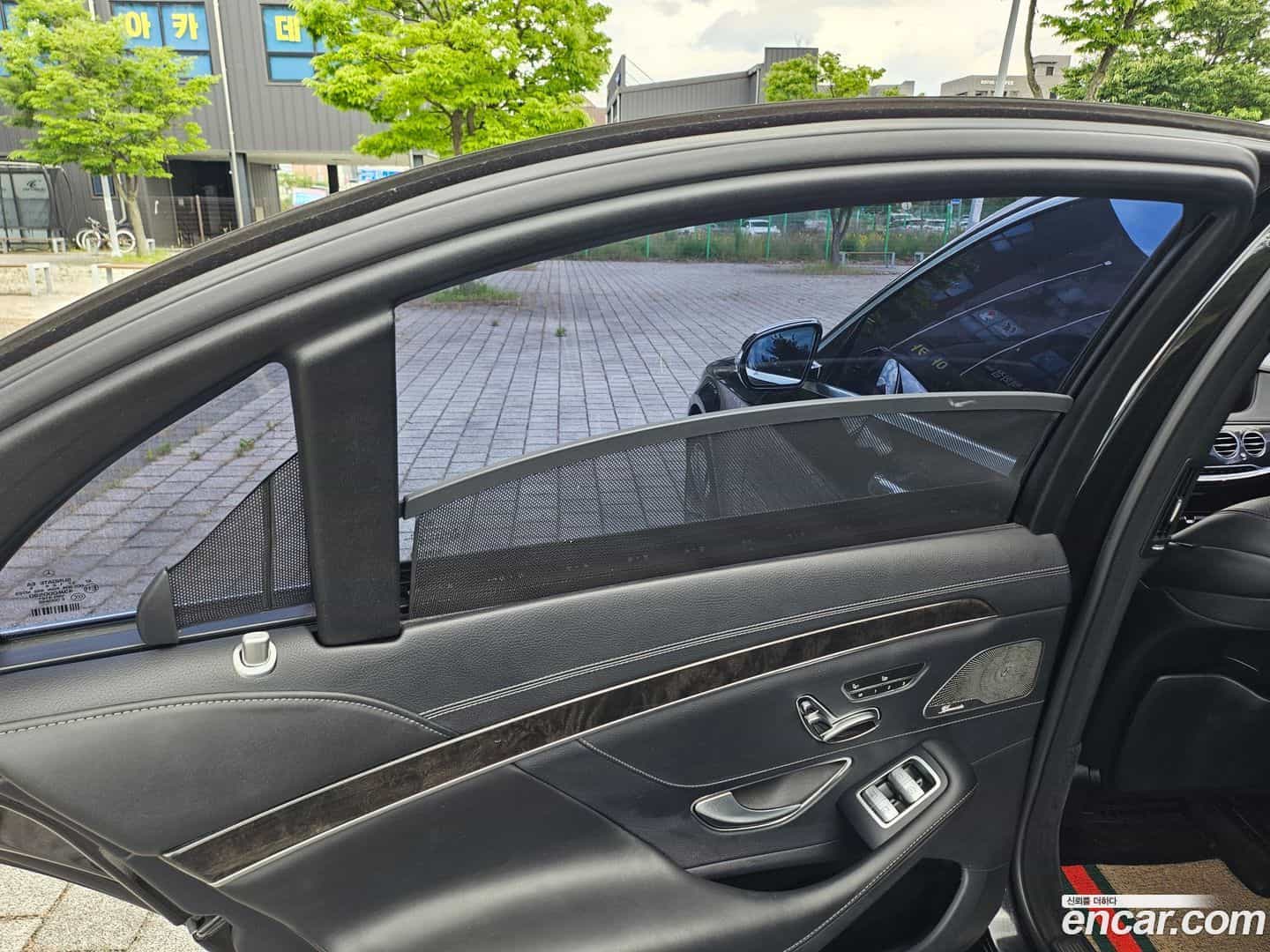 S-Class Mercedes-Benz 2016.0-INNER-010