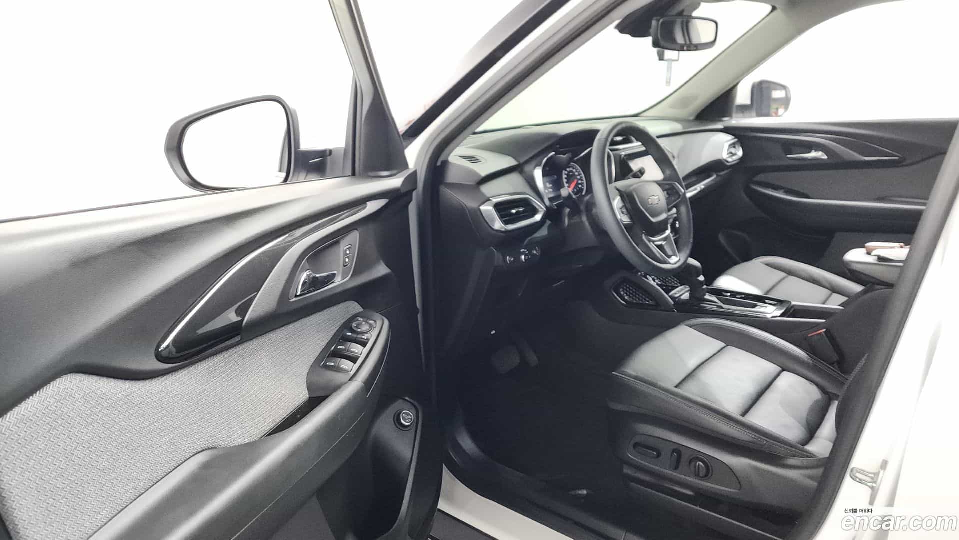 Trailblazer Chevrolet 2021.2-INNER-010