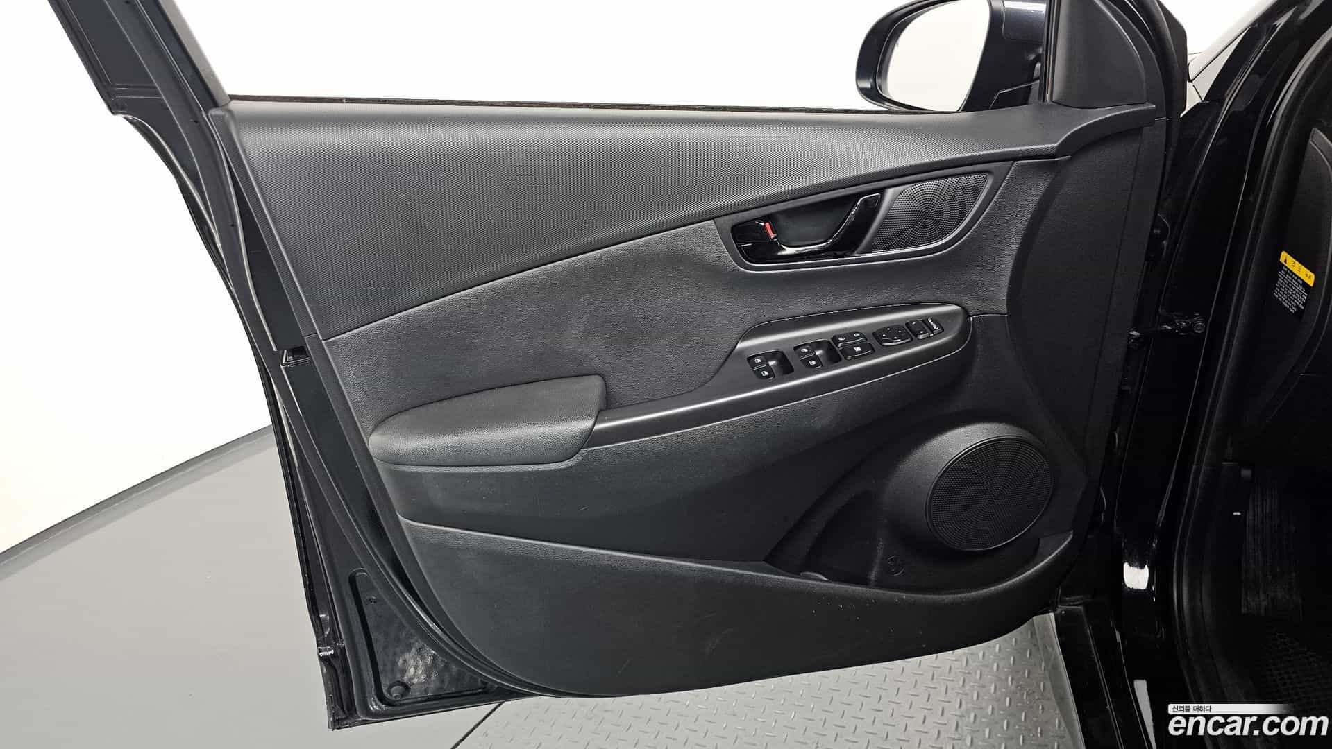 Kona Hyundai 2017.9-INNER-034