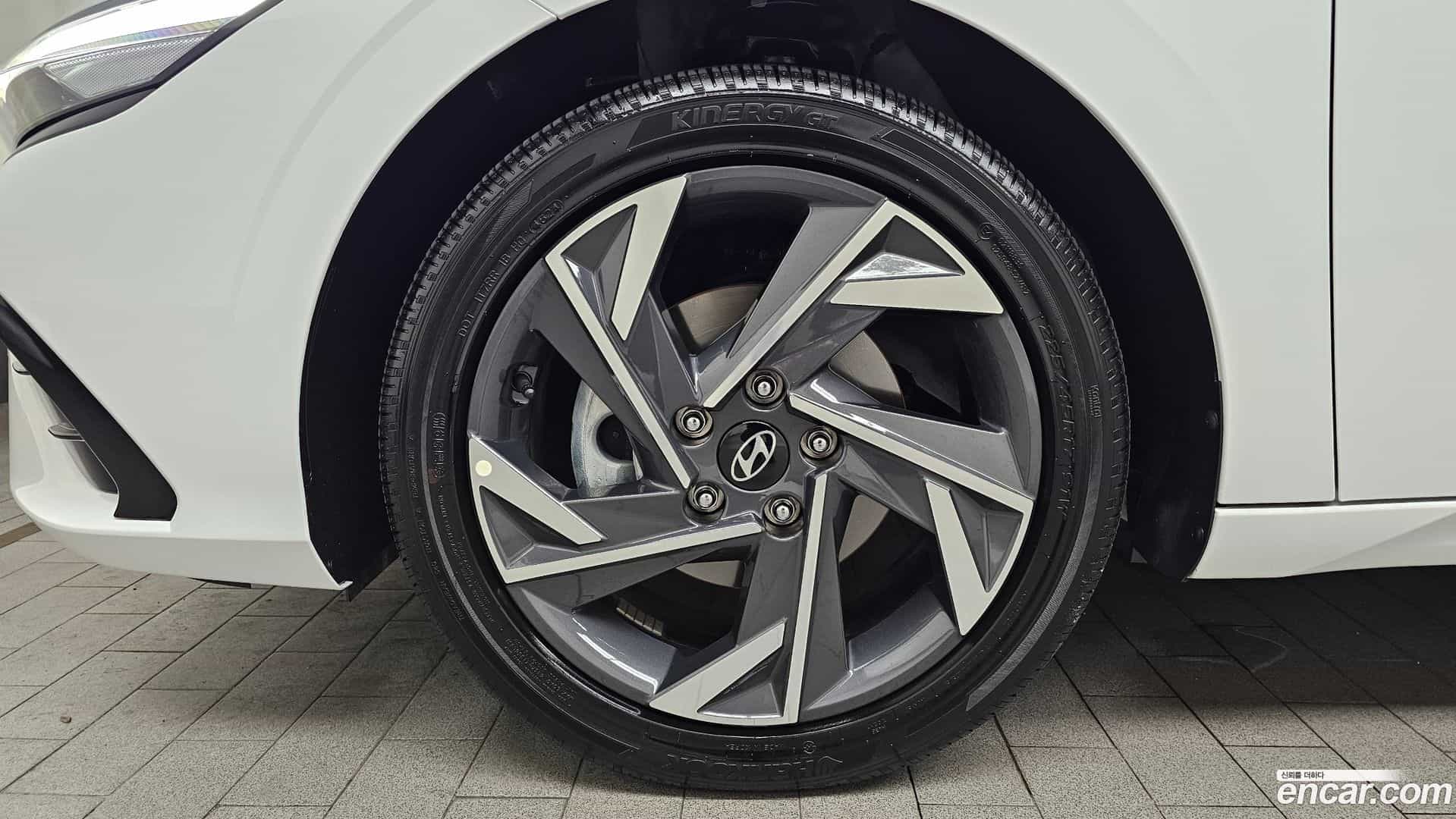 AVANTE Hyundai 2025.0-OUTER-005