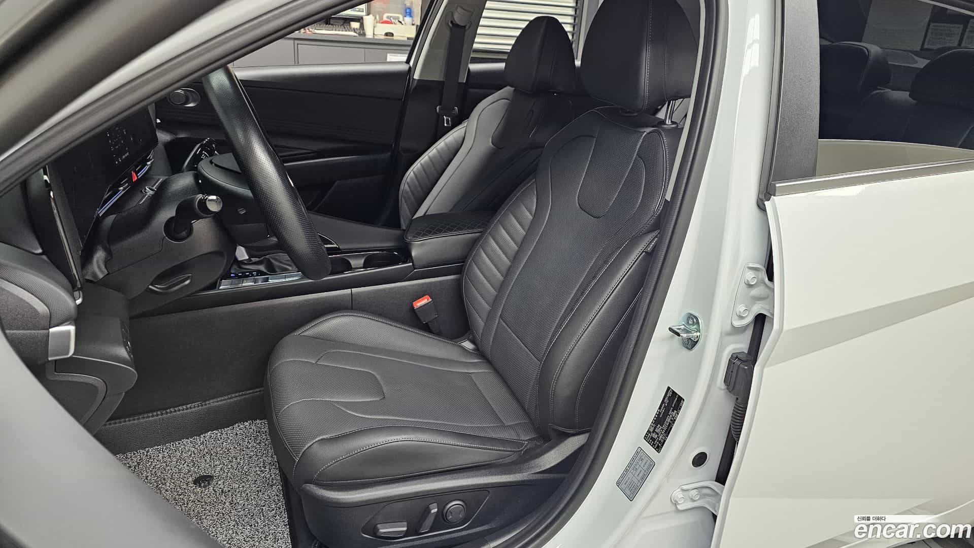 AVANTE Hyundai 2025.0-OPTION-043
