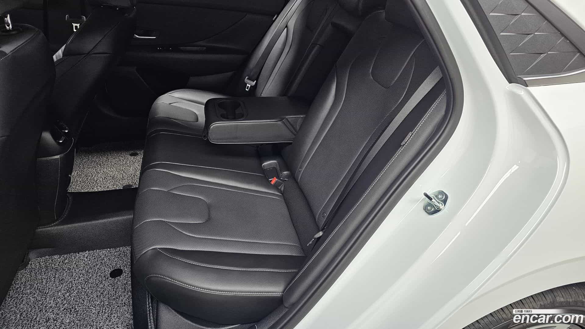 AVANTE Hyundai 2025.0-OPTION-044
