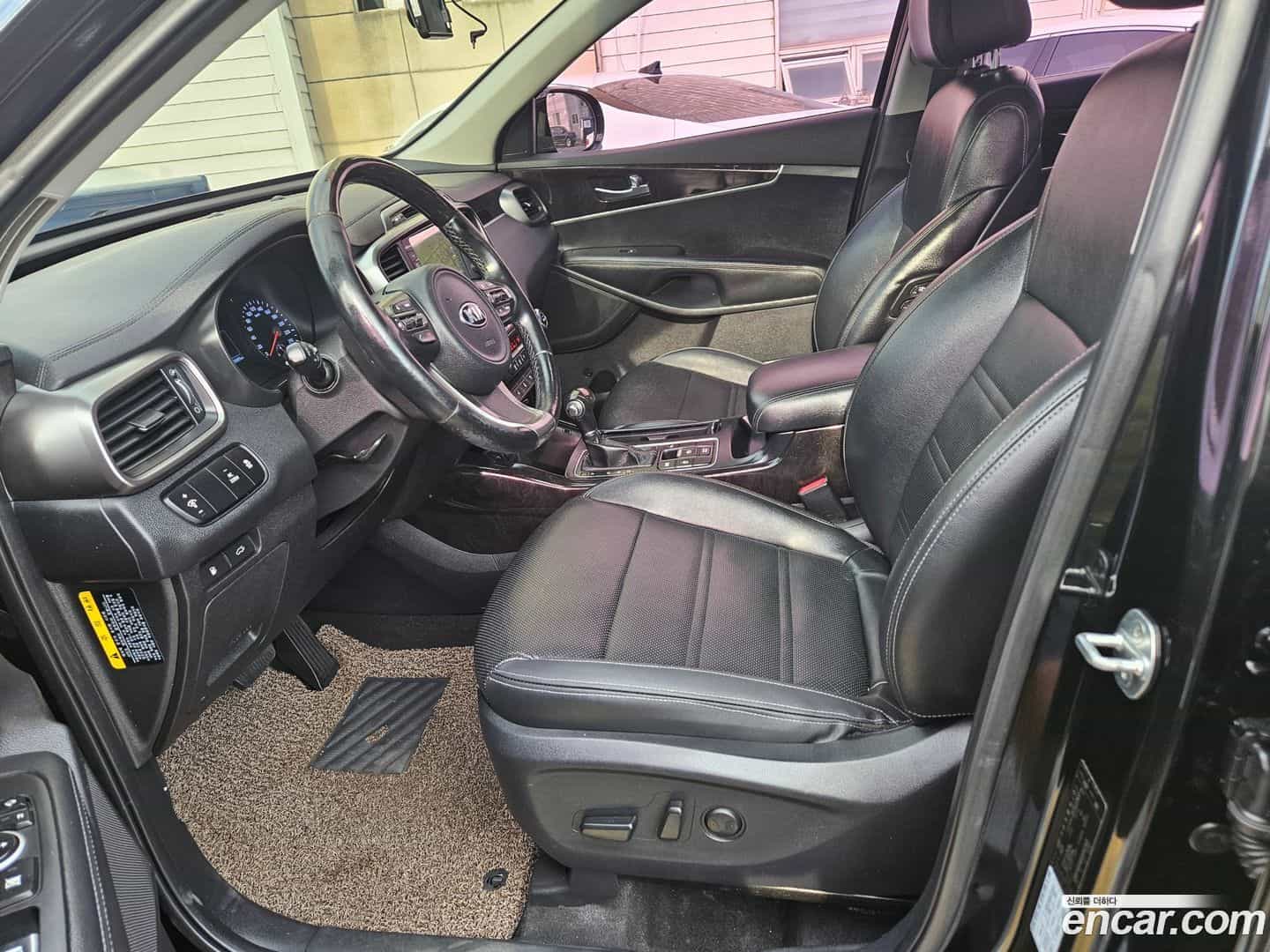 Sorento Kia 2015.8-OPTION-023