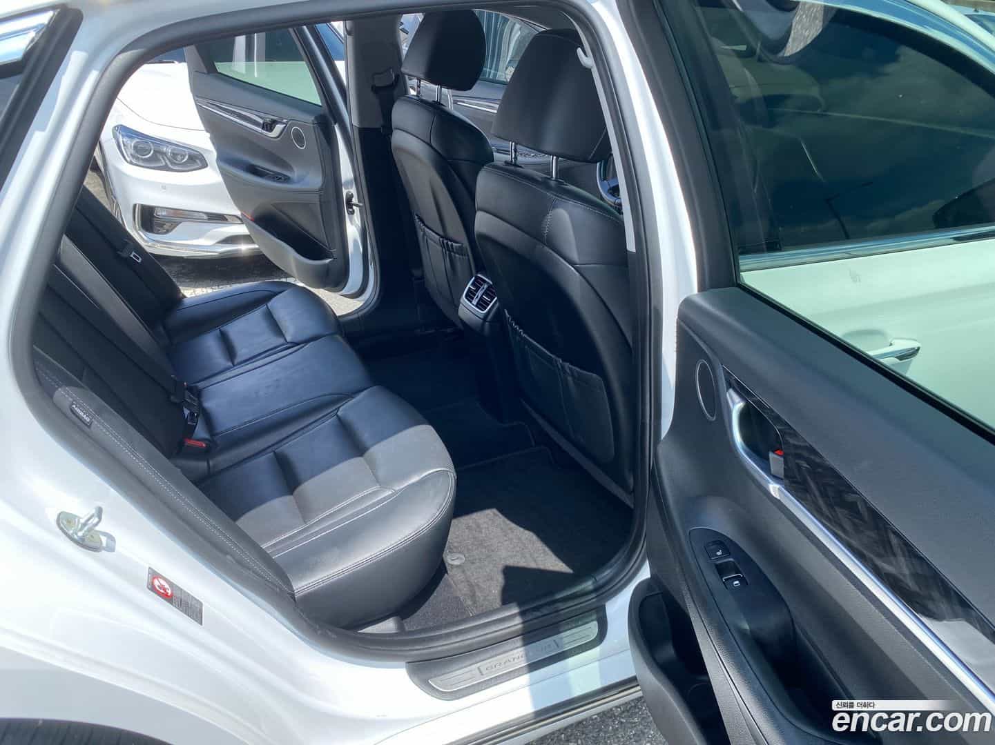Grandeur Hyundai 2019.9-OPTION-020