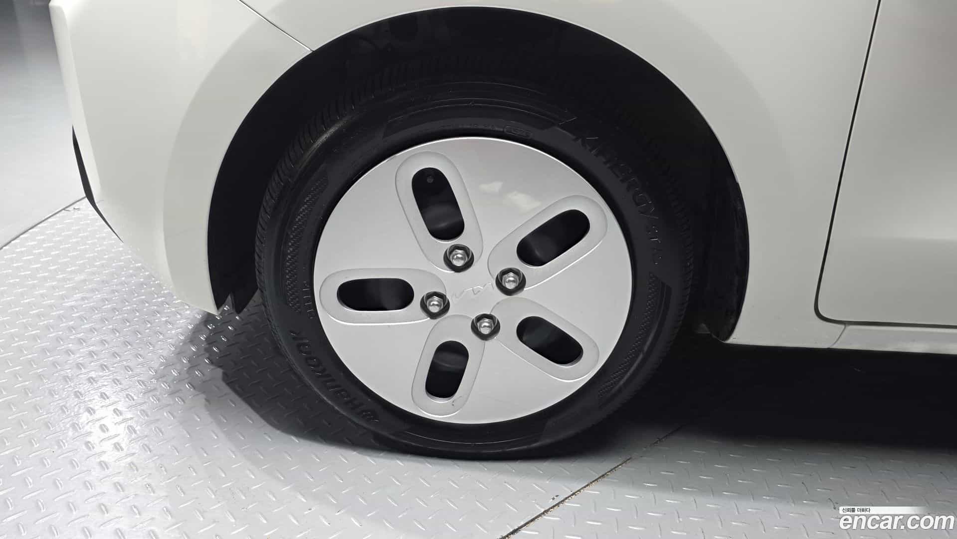 RAY Kia 2025.11-OUTER-005