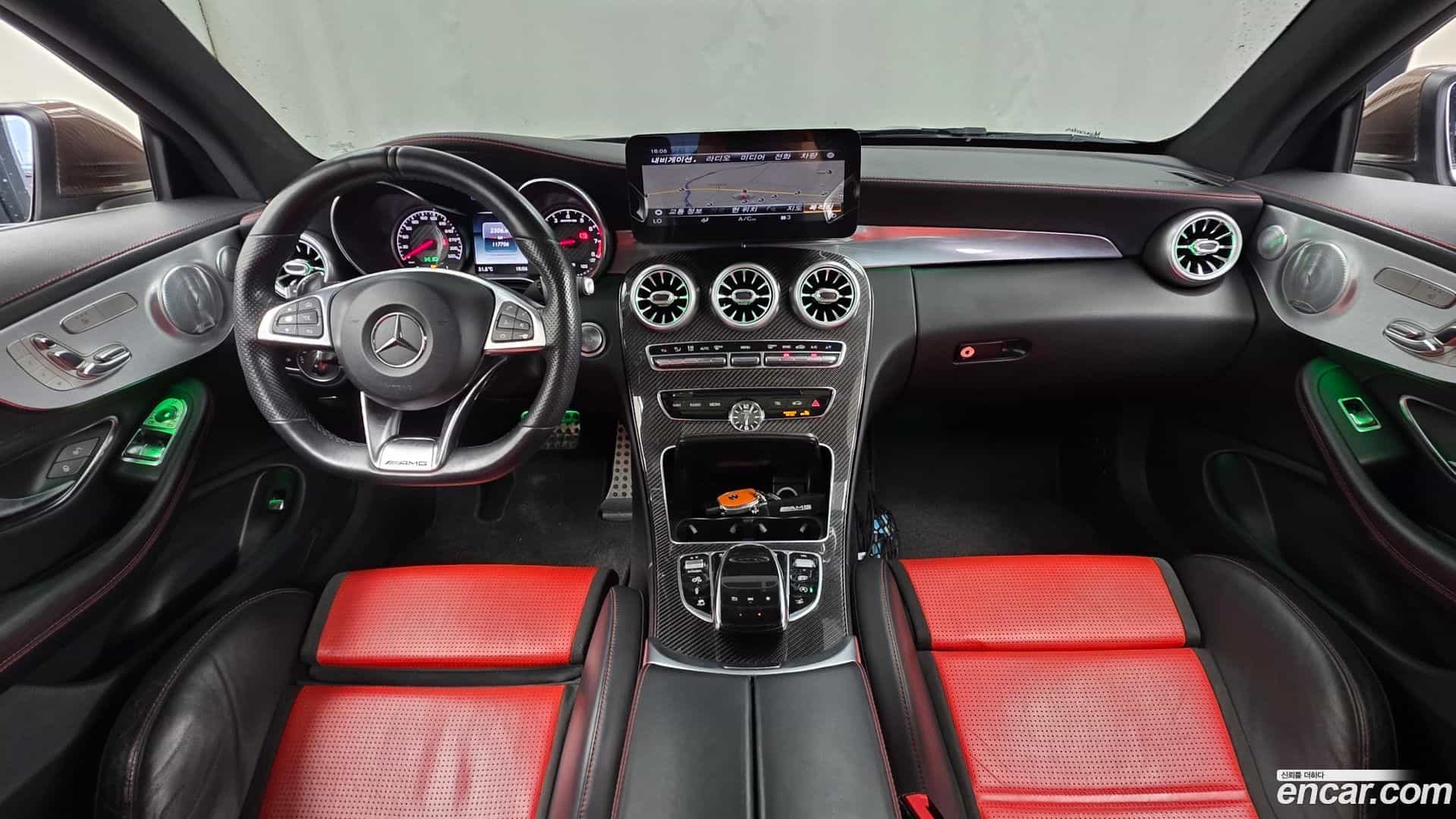 C-Class Mercedes-Benz 2018.2-INNER-007