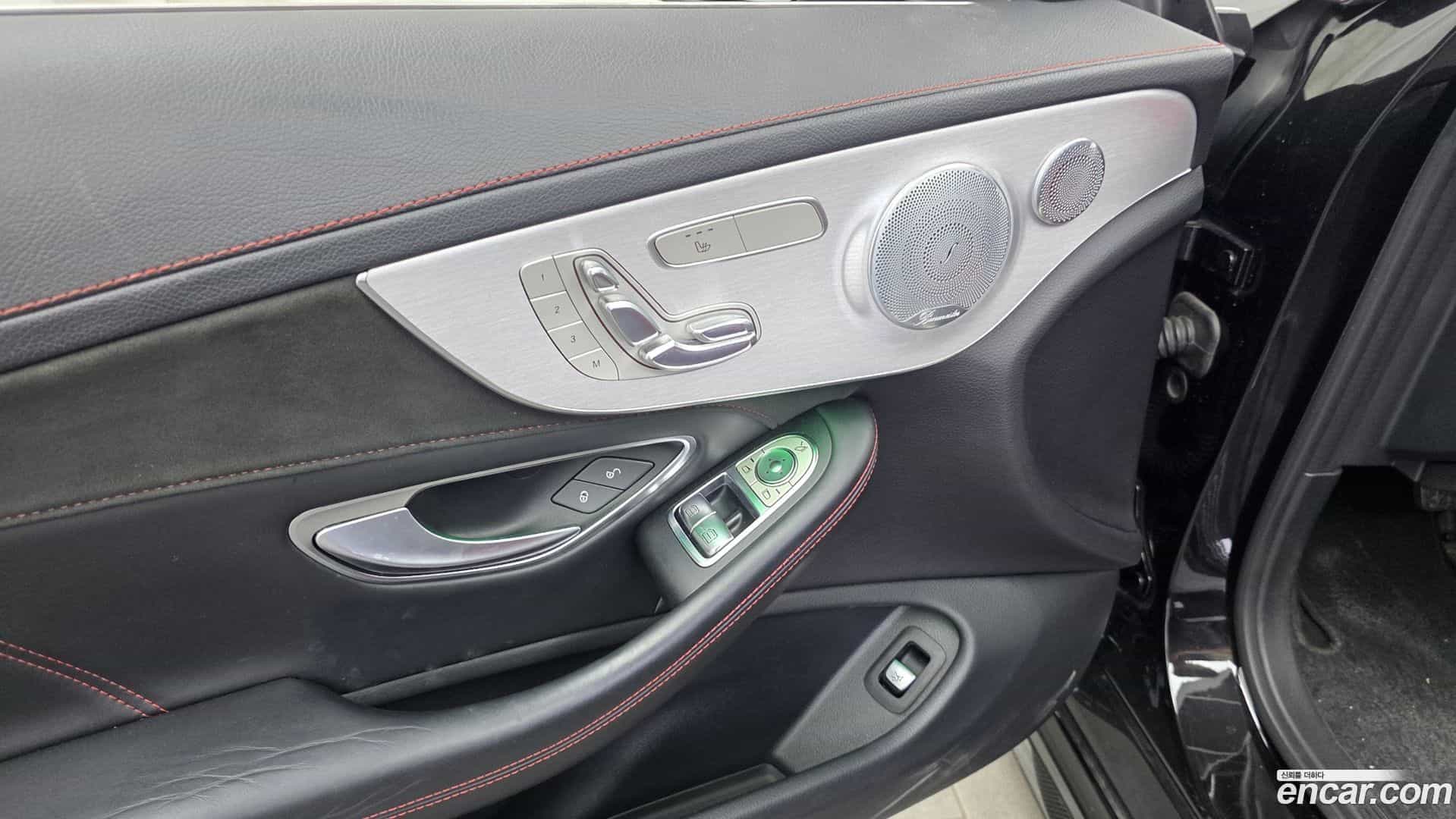 C-Class Mercedes-Benz 2018.2-OPTION-040