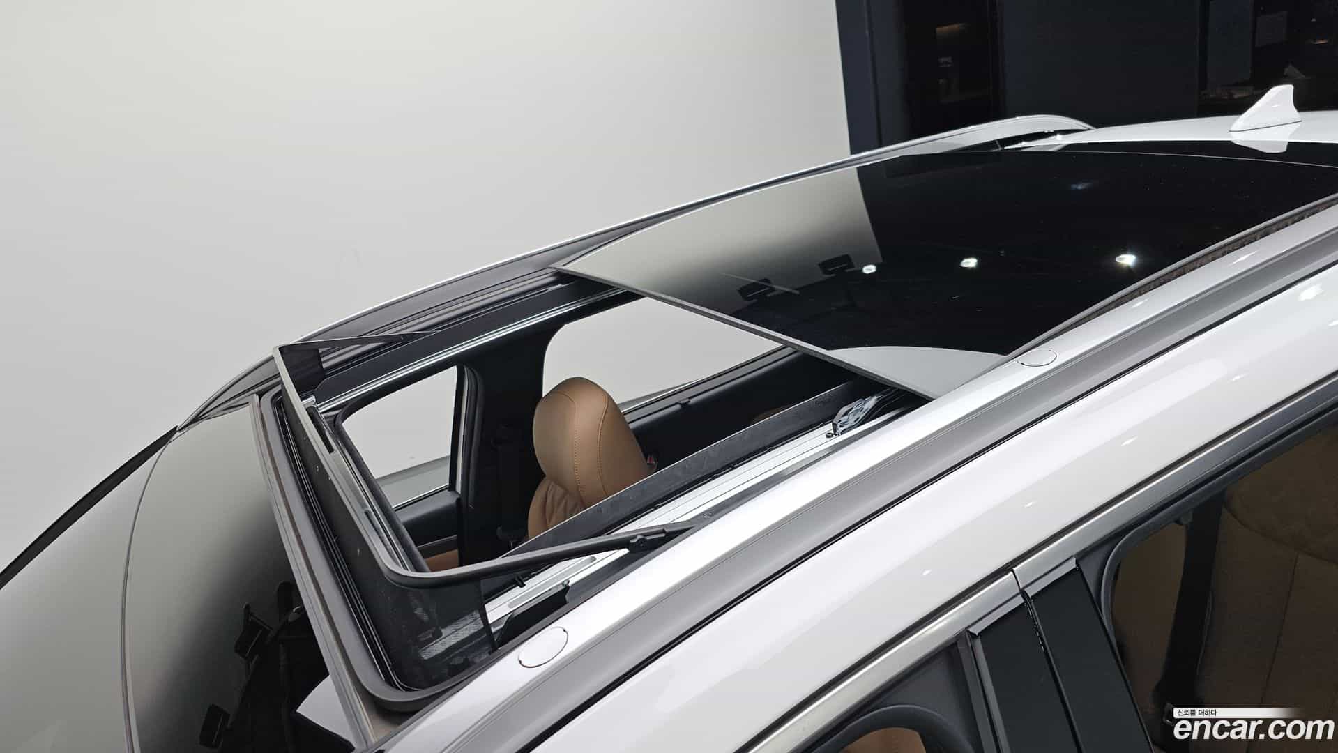 Santafe Hyundai 2023.3-OPTION-047
