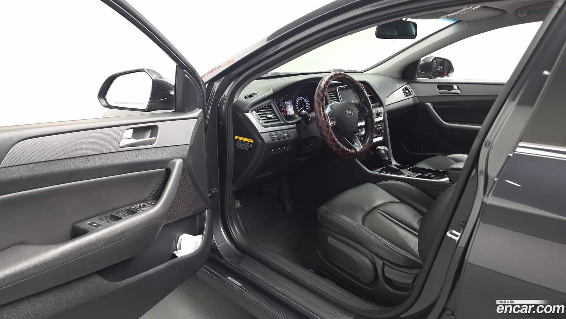 Sonata Hyundai 2018.1-INNER-010