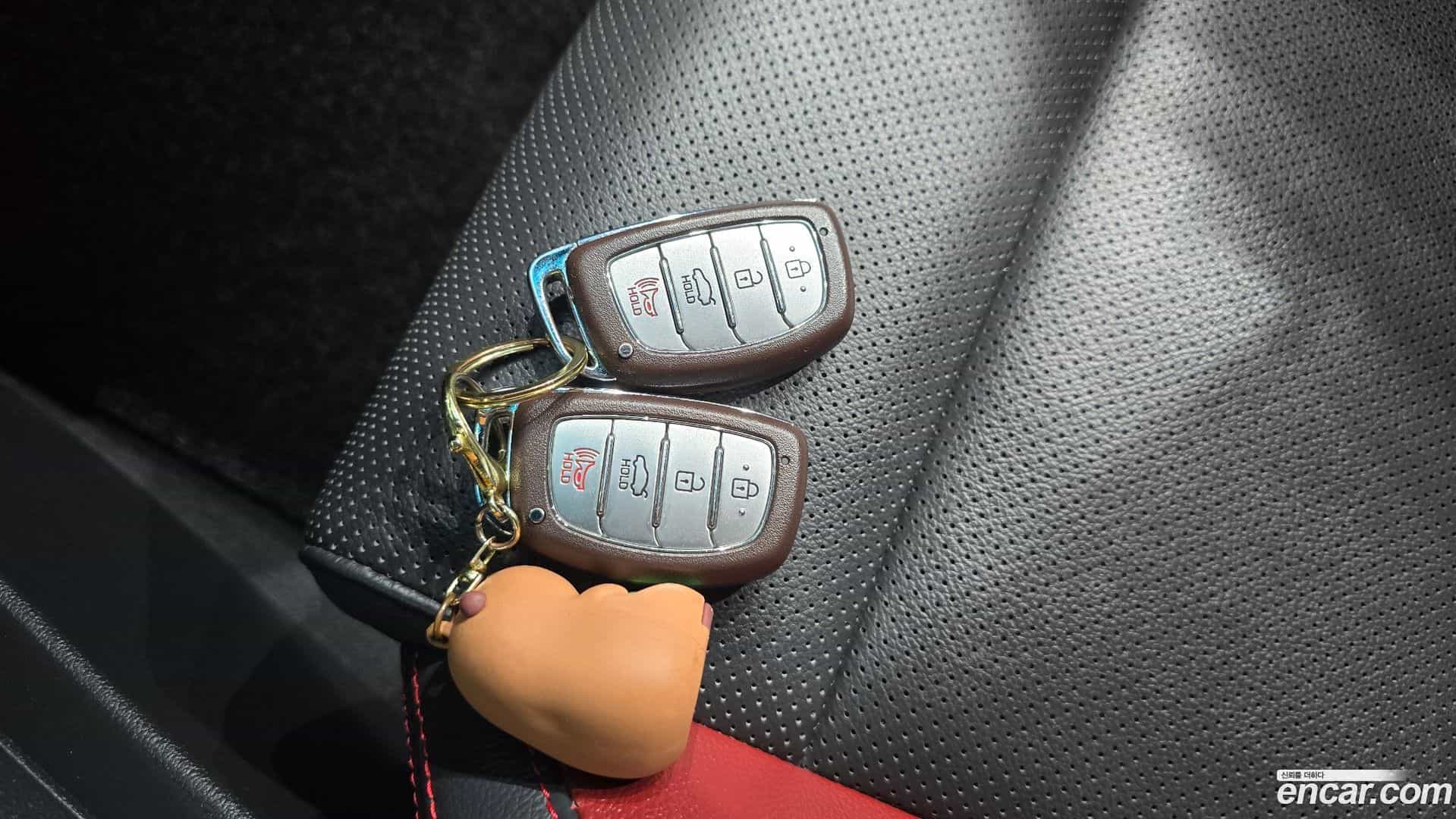 AVANTE Hyundai 2016.11-OPTION-023