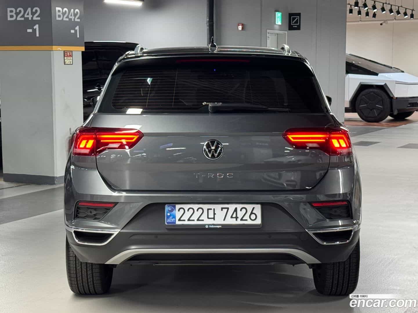 T-Roc Volkswagen 2022.3-OUTER-006